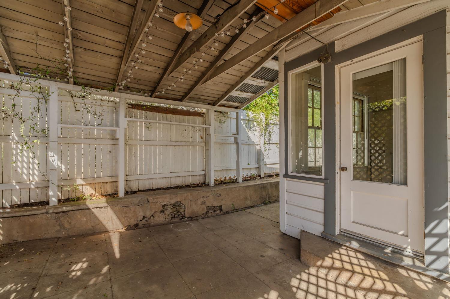 55 Hayden Alley