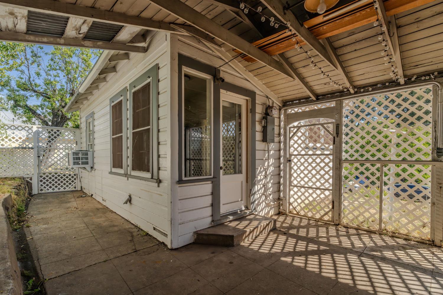 55 Hayden Alley