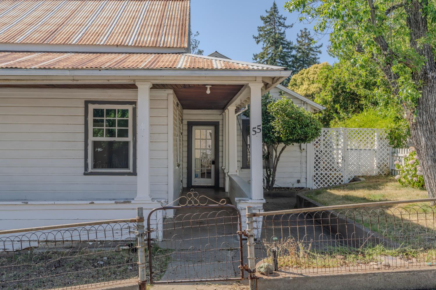 55 Hayden Alley
