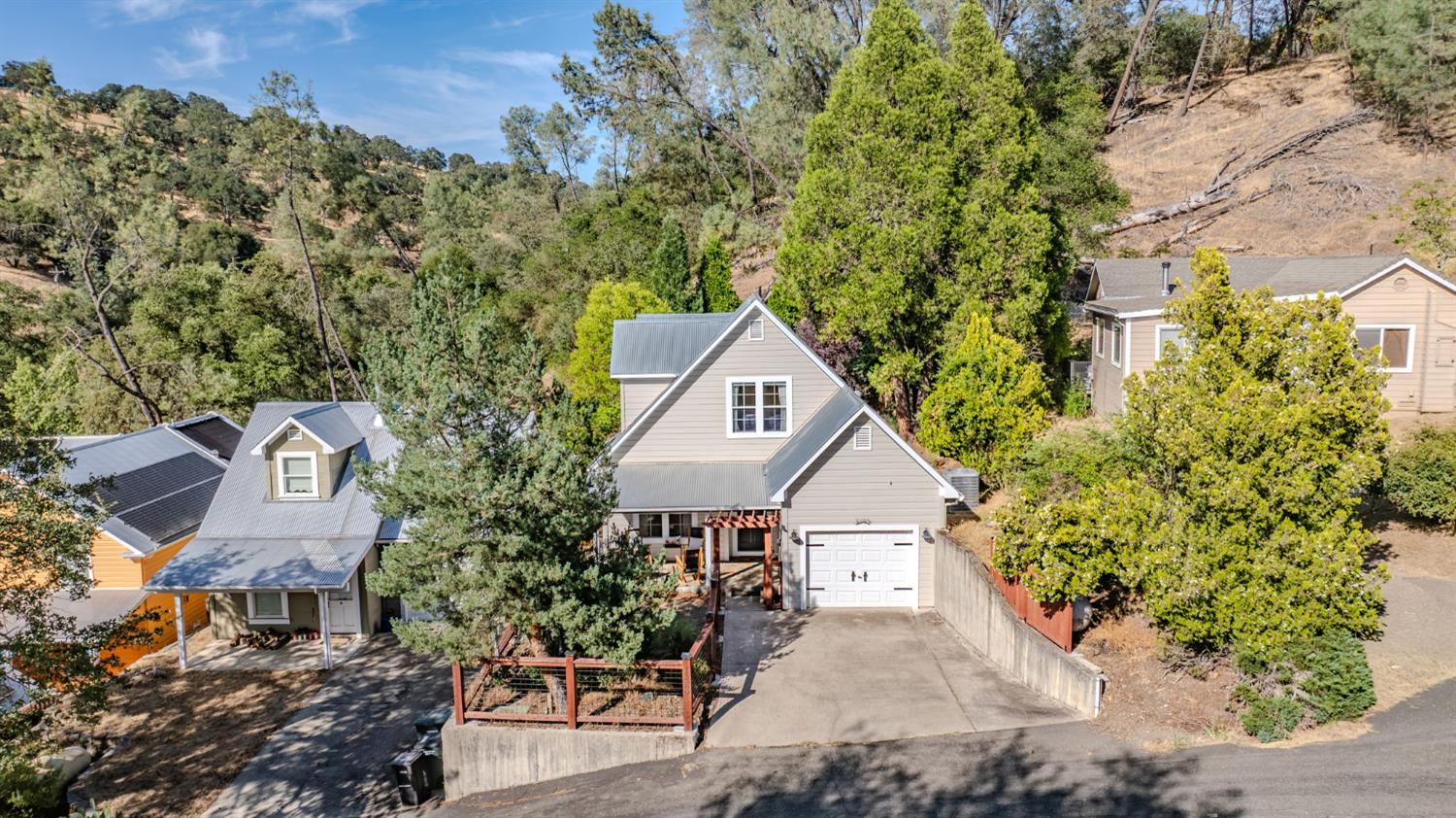 14380 Keystone Alley
