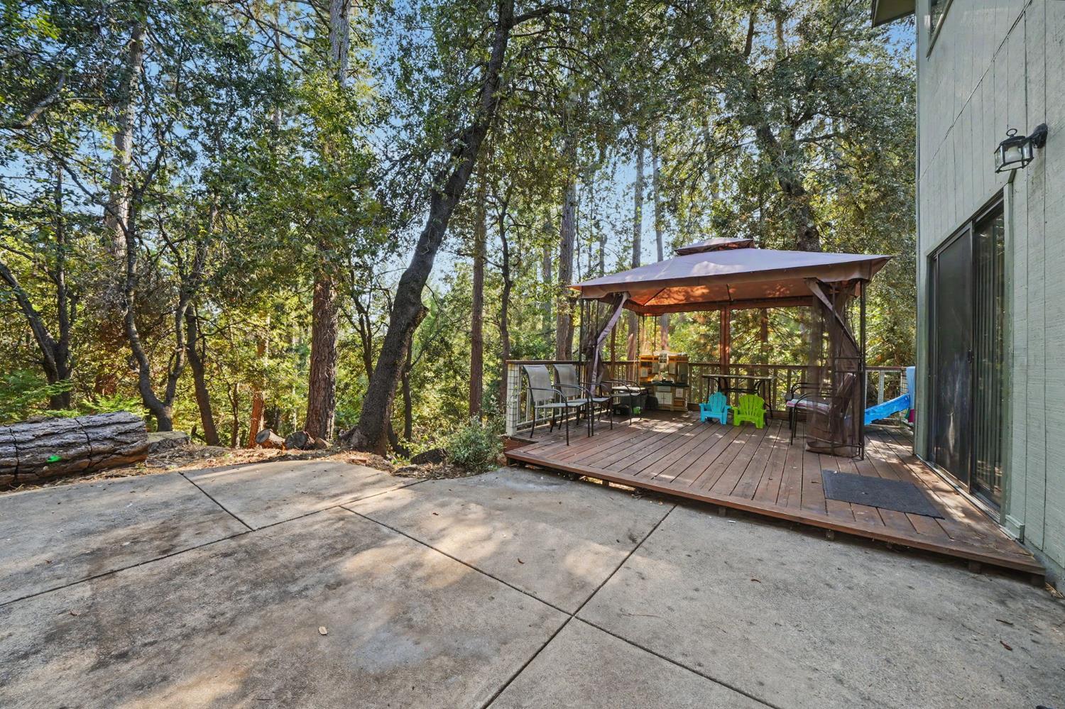16056 N Cedar Heights Drive