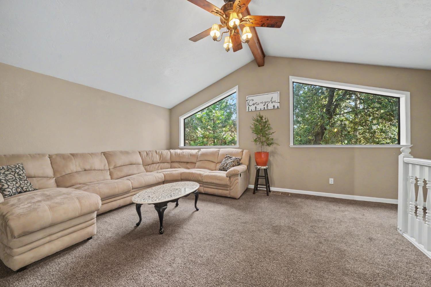 16056 N Cedar Heights Drive