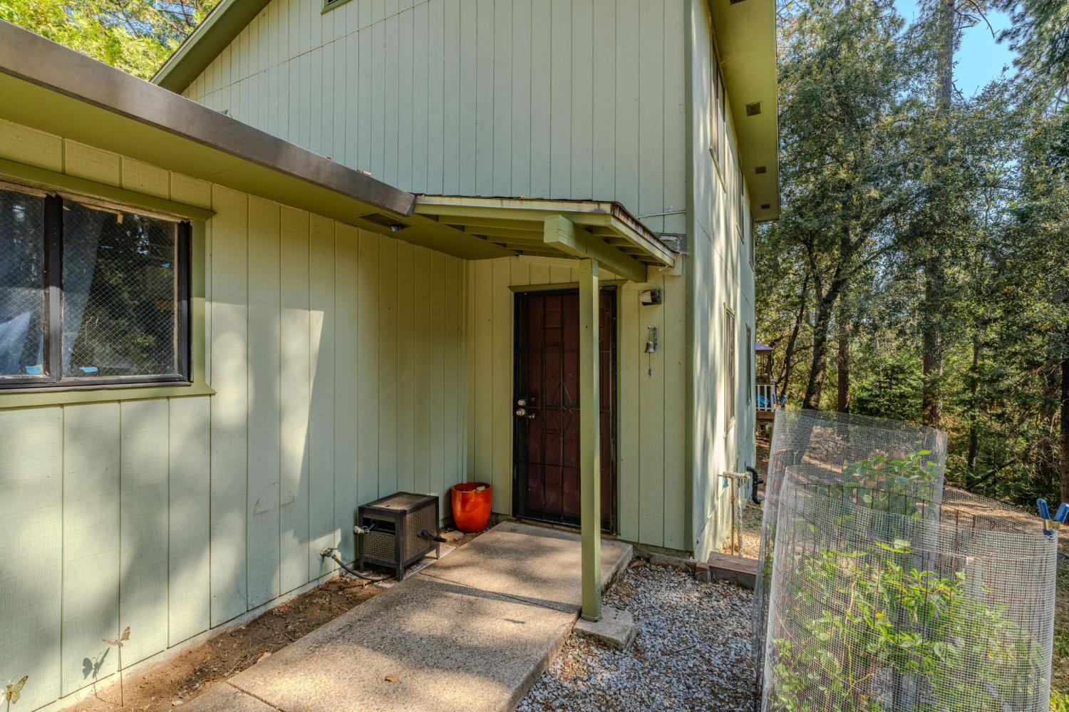 16056 N Cedar Heights Drive