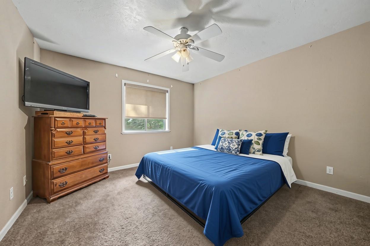 16056 N Cedar Heights Drive