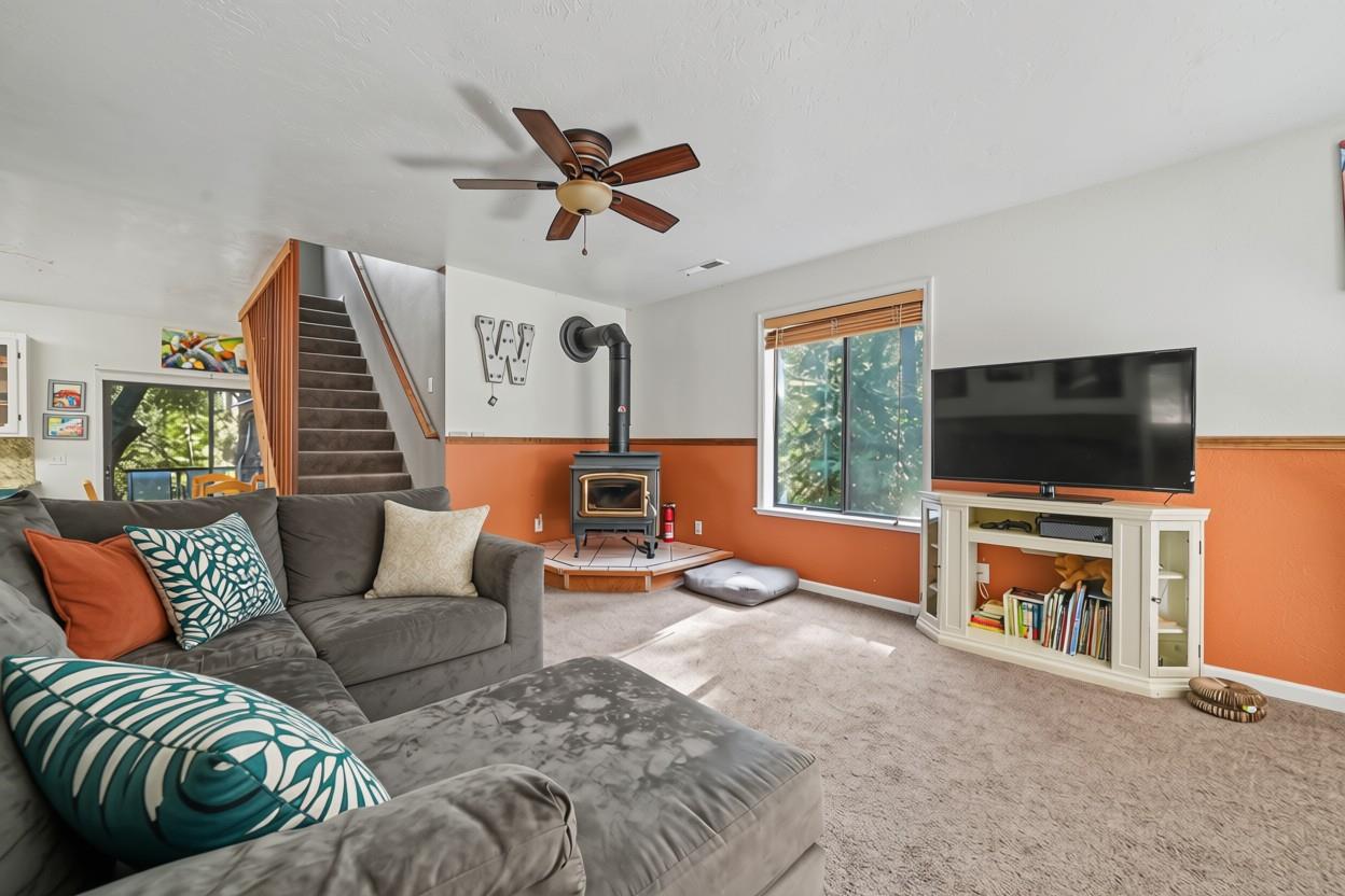 16056 N Cedar Heights Drive