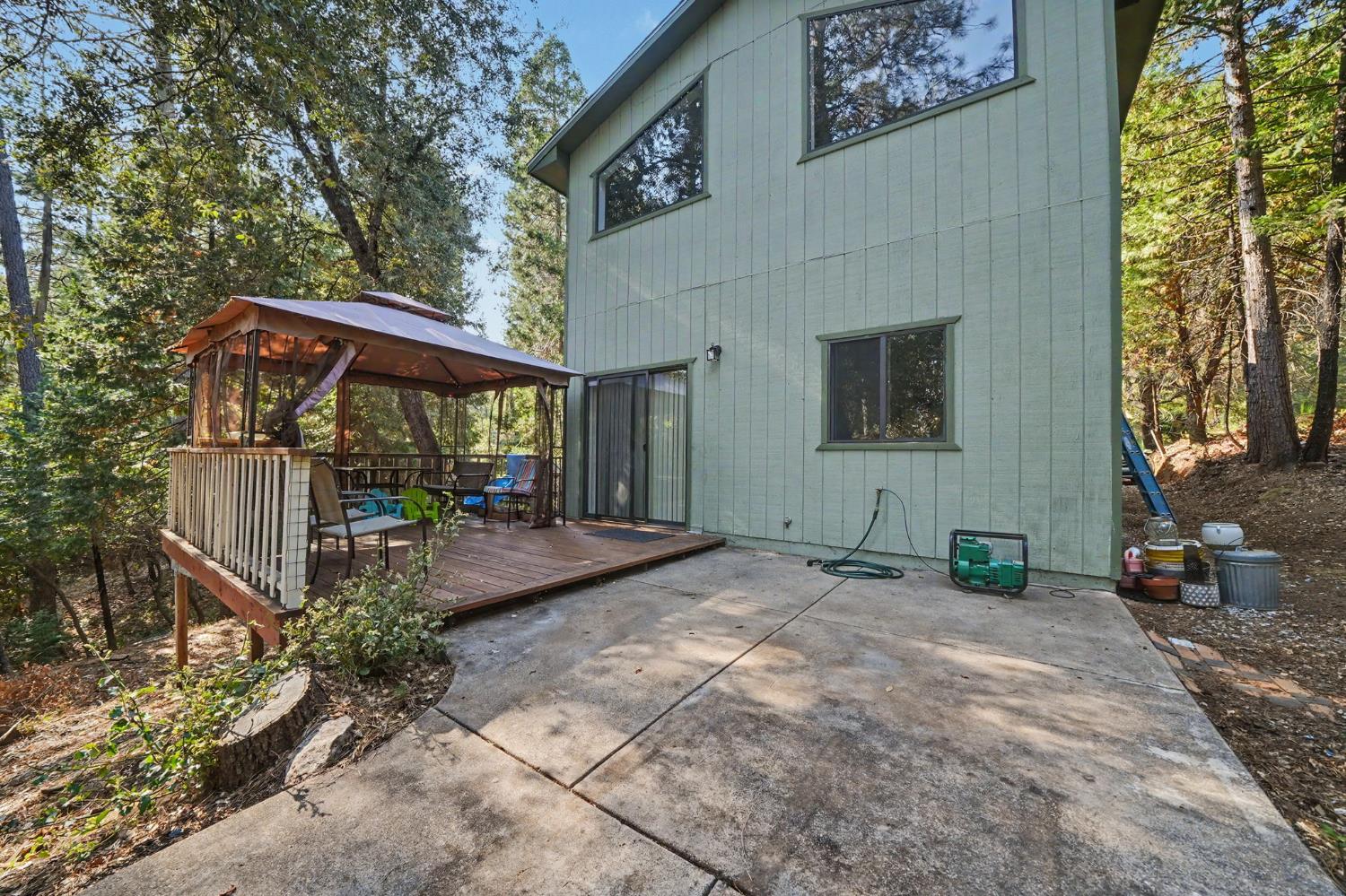 16056 N Cedar Heights Drive