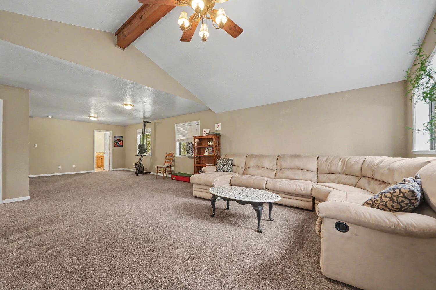 16056 N Cedar Heights Drive