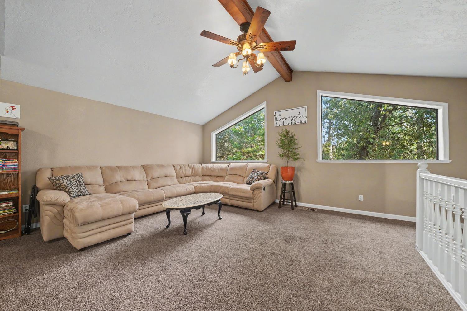 16056 N Cedar Heights Drive