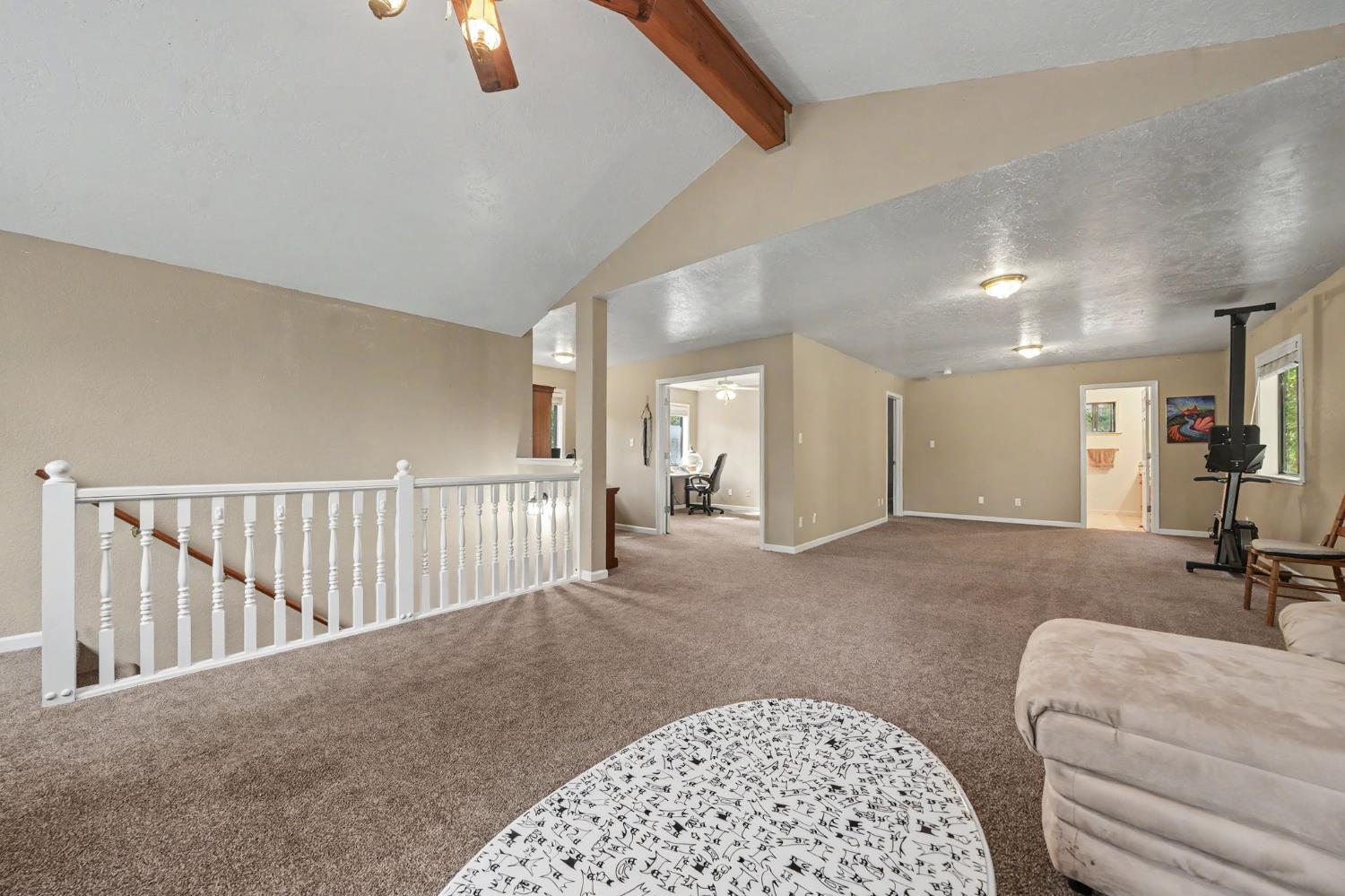 16056 N Cedar Heights Drive