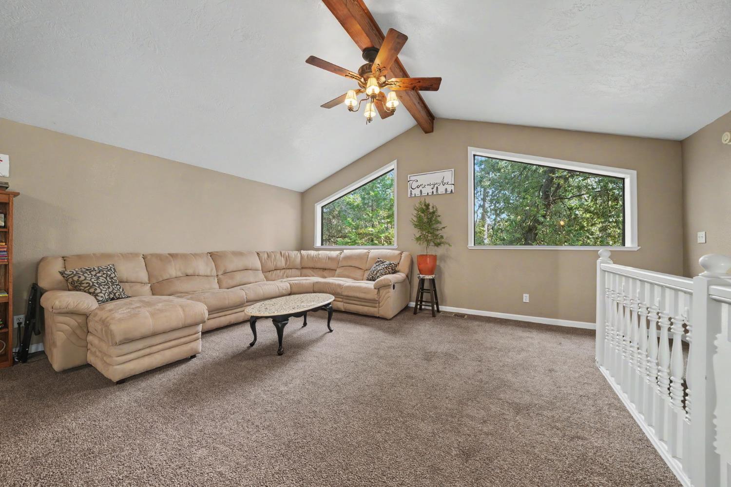 16056 N Cedar Heights Drive