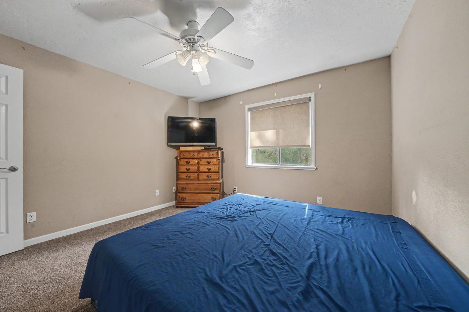16056 N Cedar Heights Drive