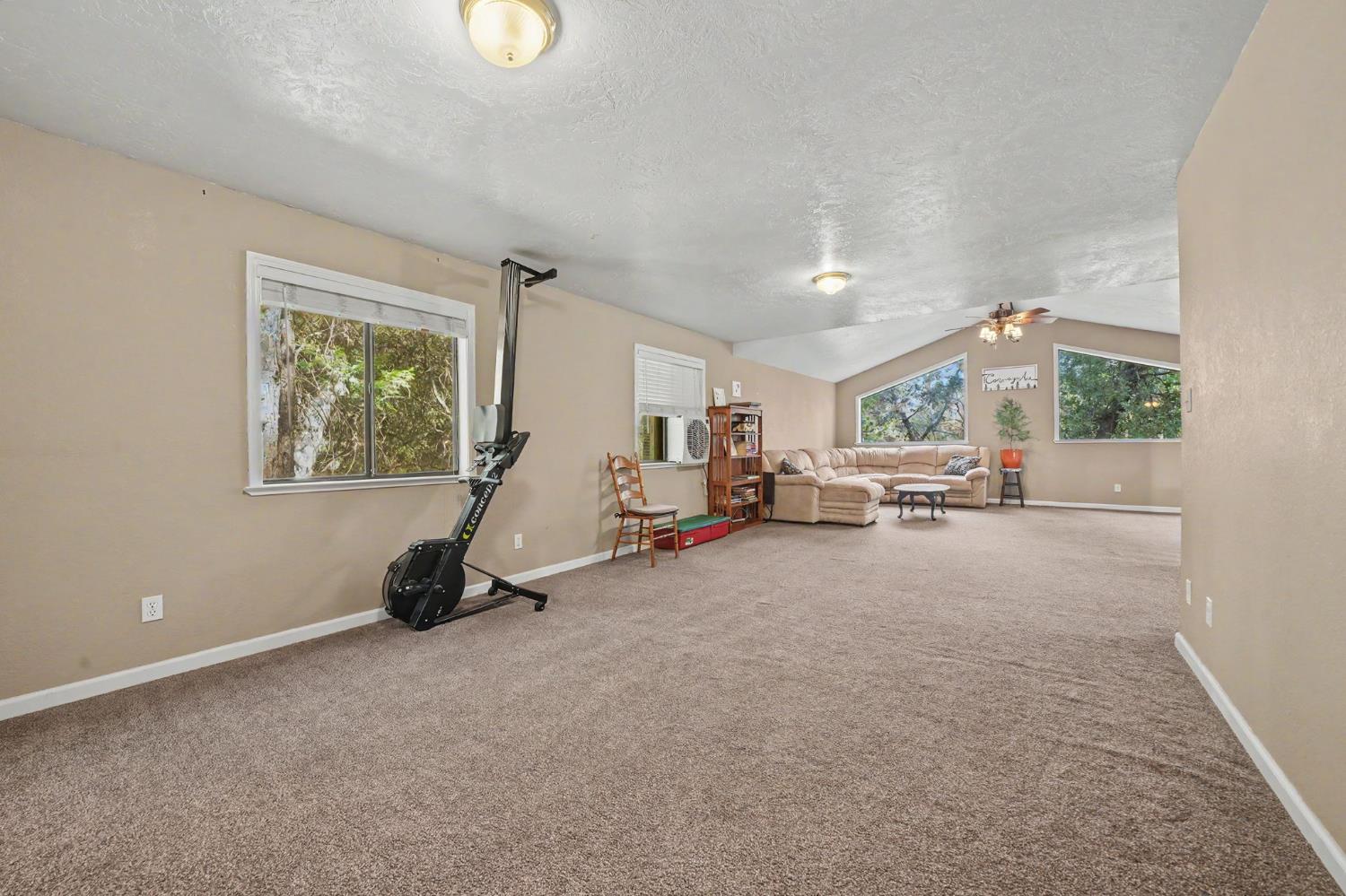 16056 N Cedar Heights Drive
