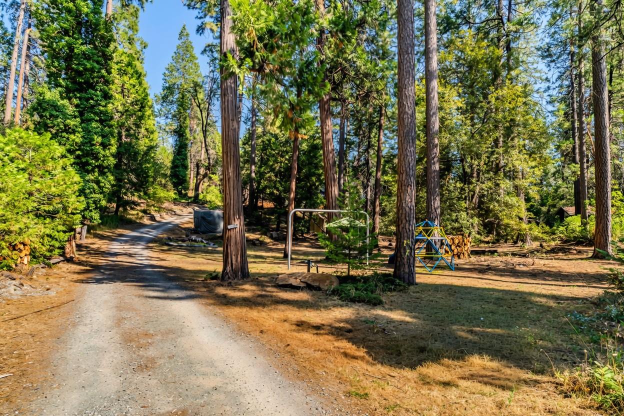 16056 N Cedar Heights Drive
