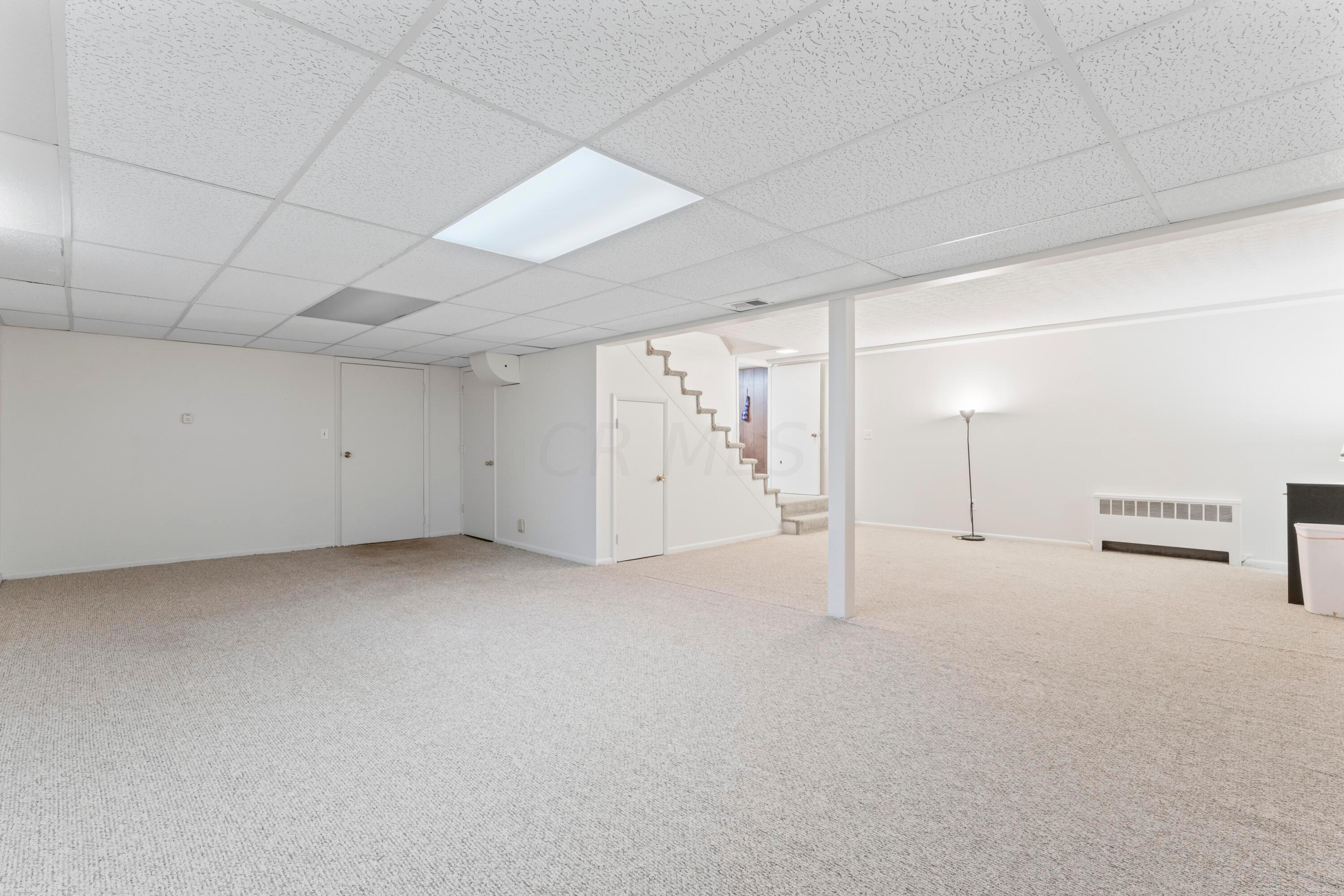 320 N Vernon Avenue