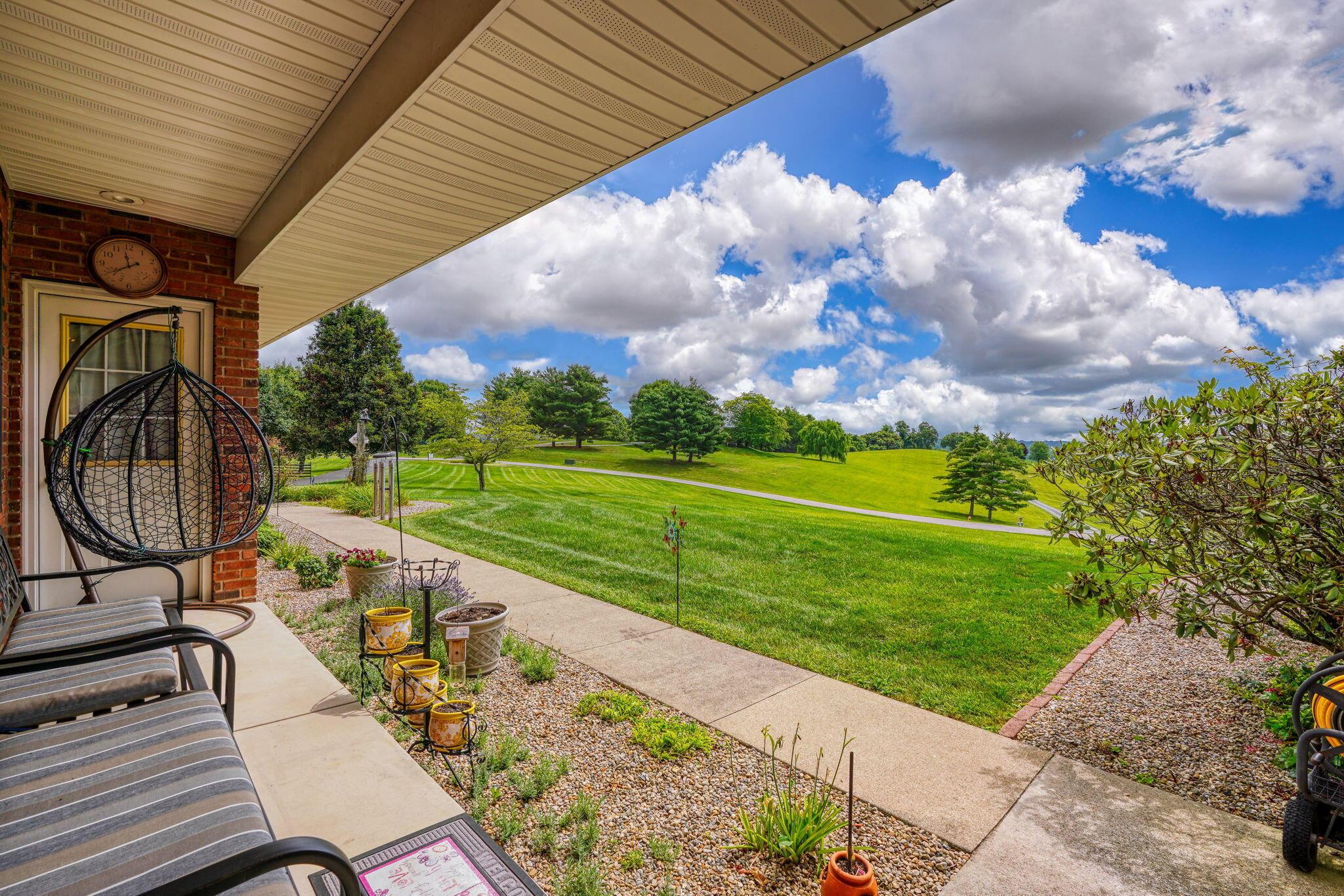 14 Robin Hill Lane