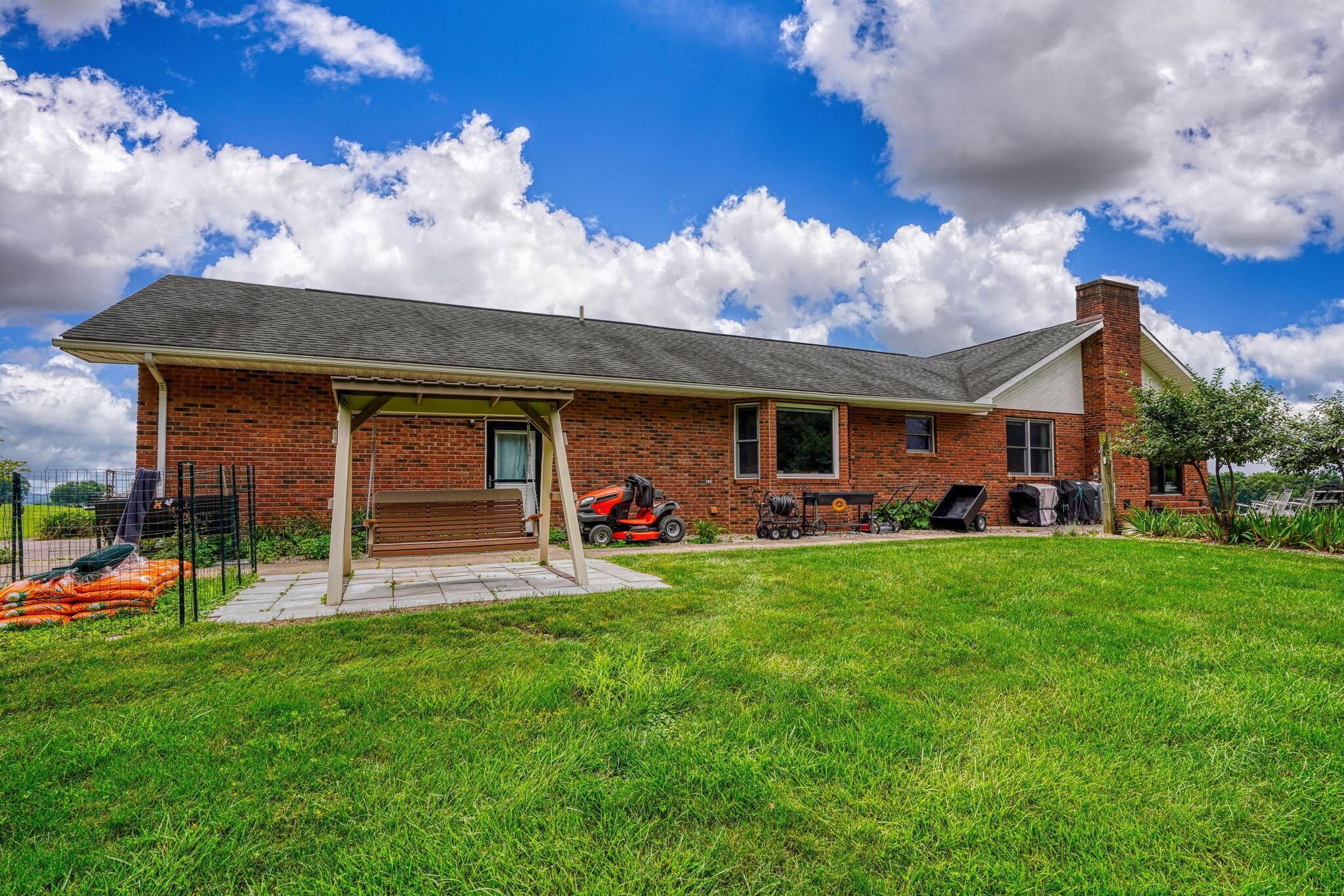 14 Robin Hill Lane