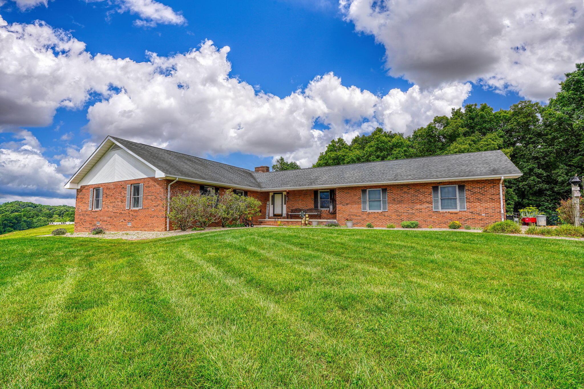 14 Robin Hill Lane