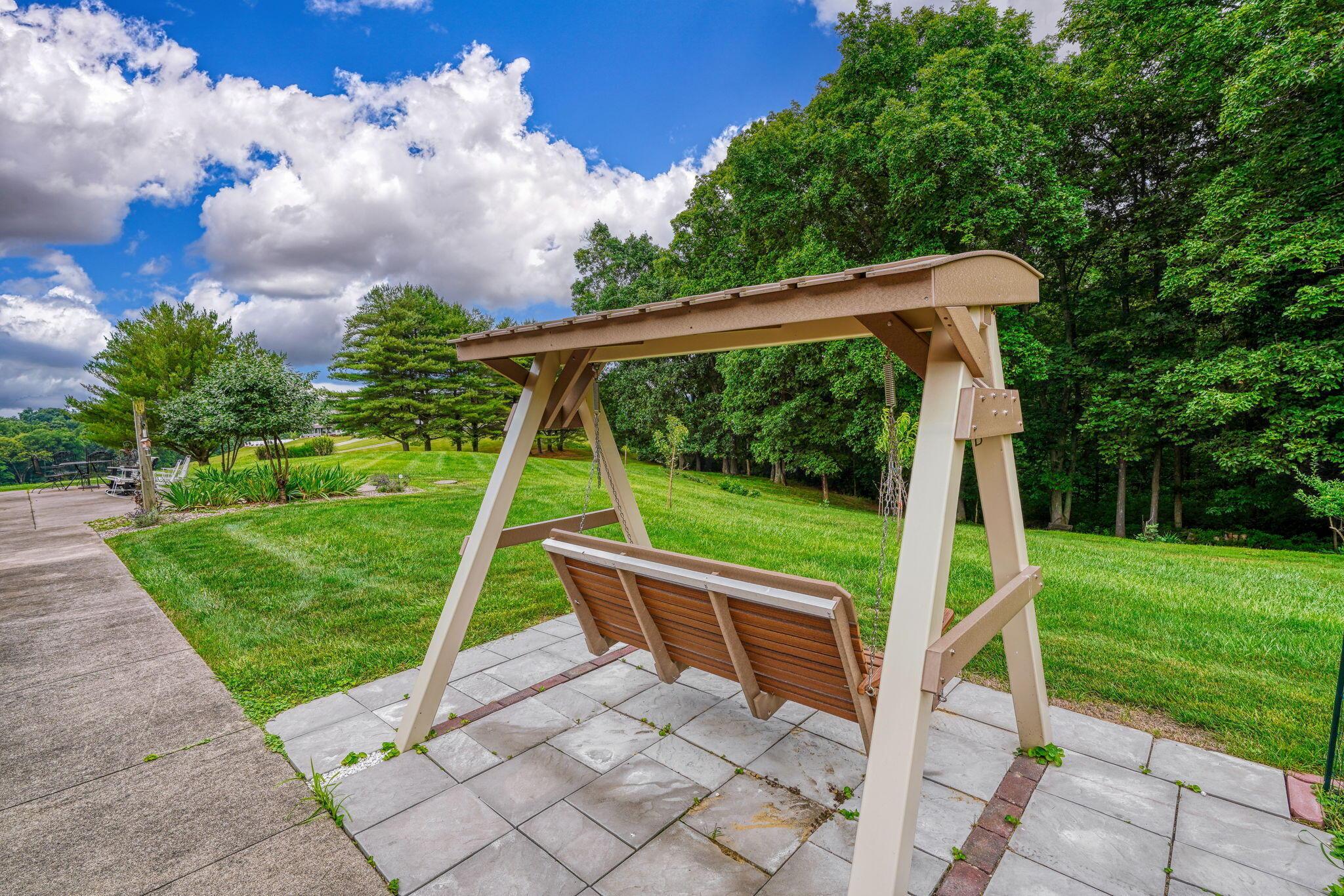 14 Robin Hill Lane