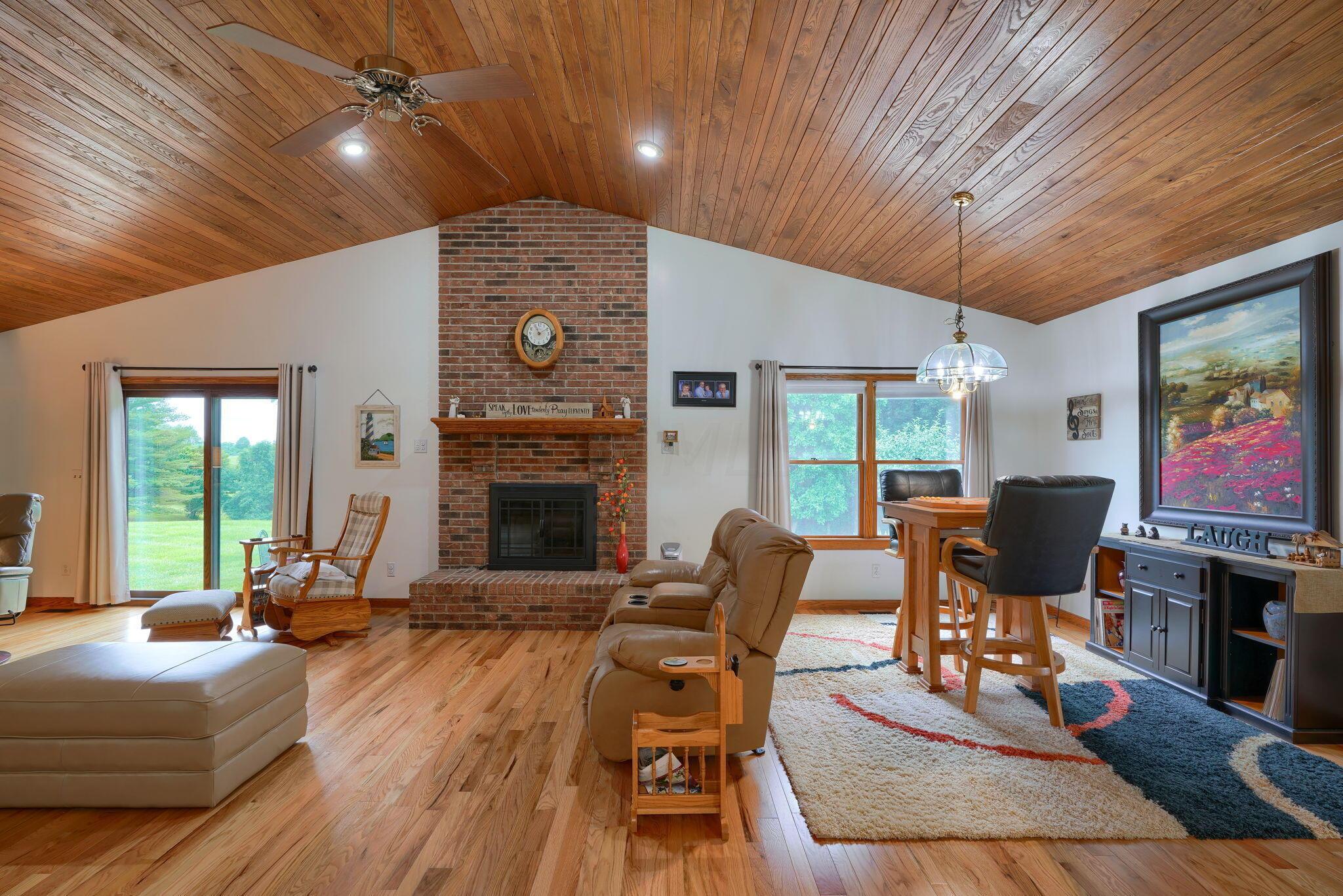 14 Robin Hill Lane