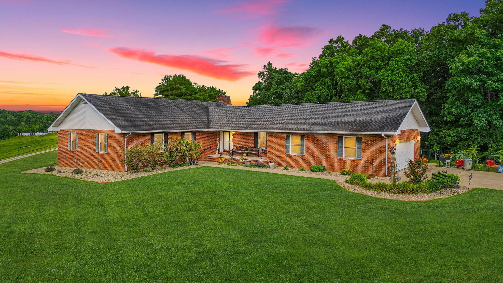 14 Robin Hill Lane