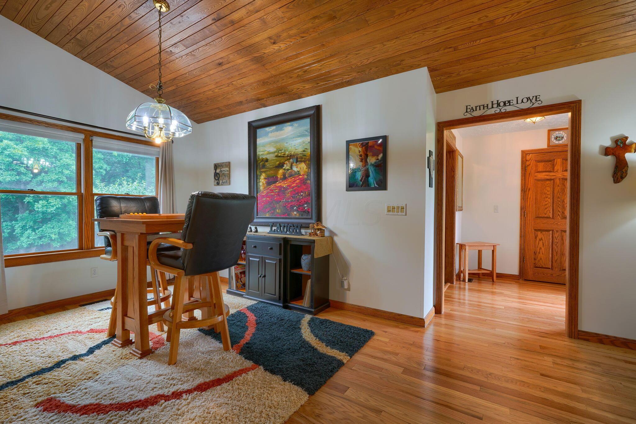 14 Robin Hill Lane