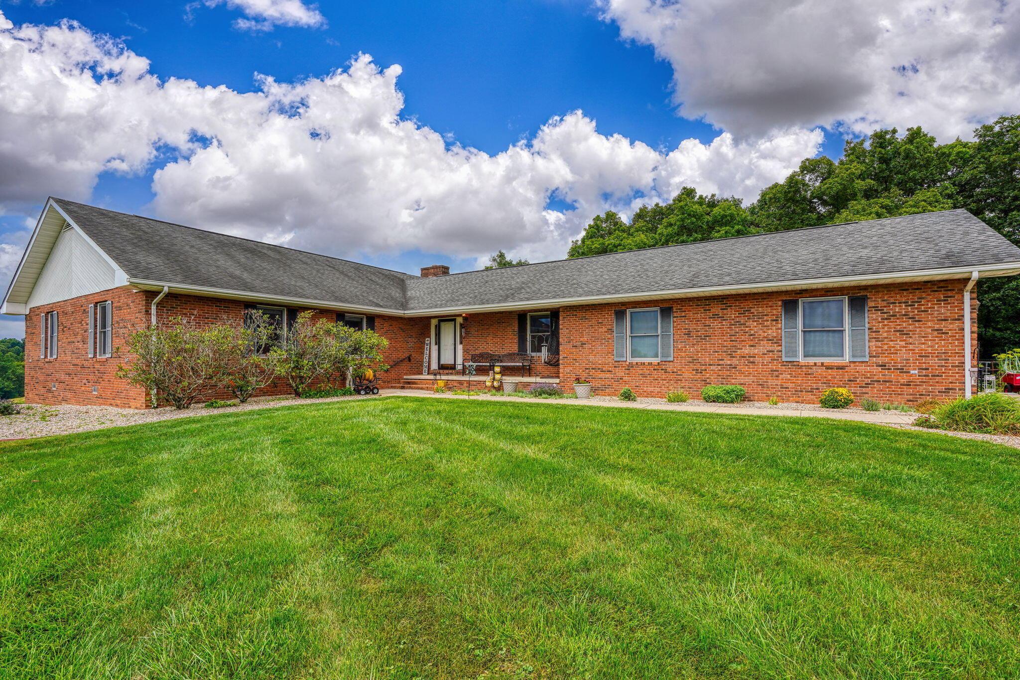14 Robin Hill Lane