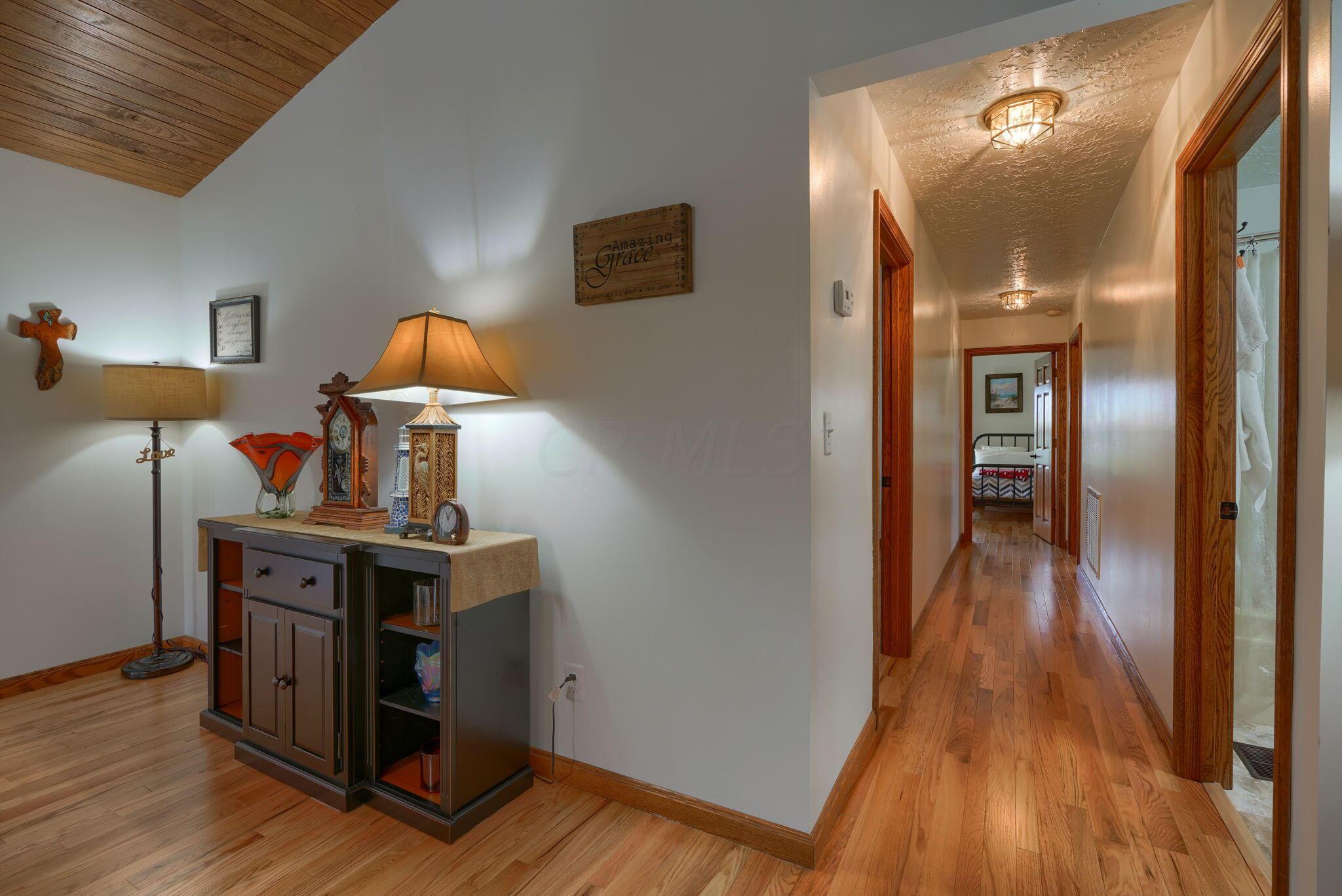14 Robin Hill Lane