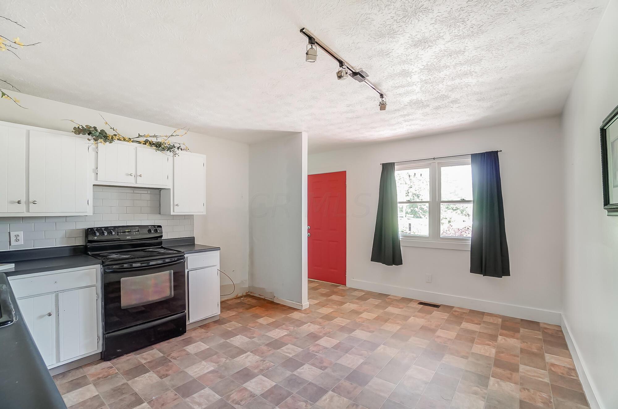14079 Edwards Road