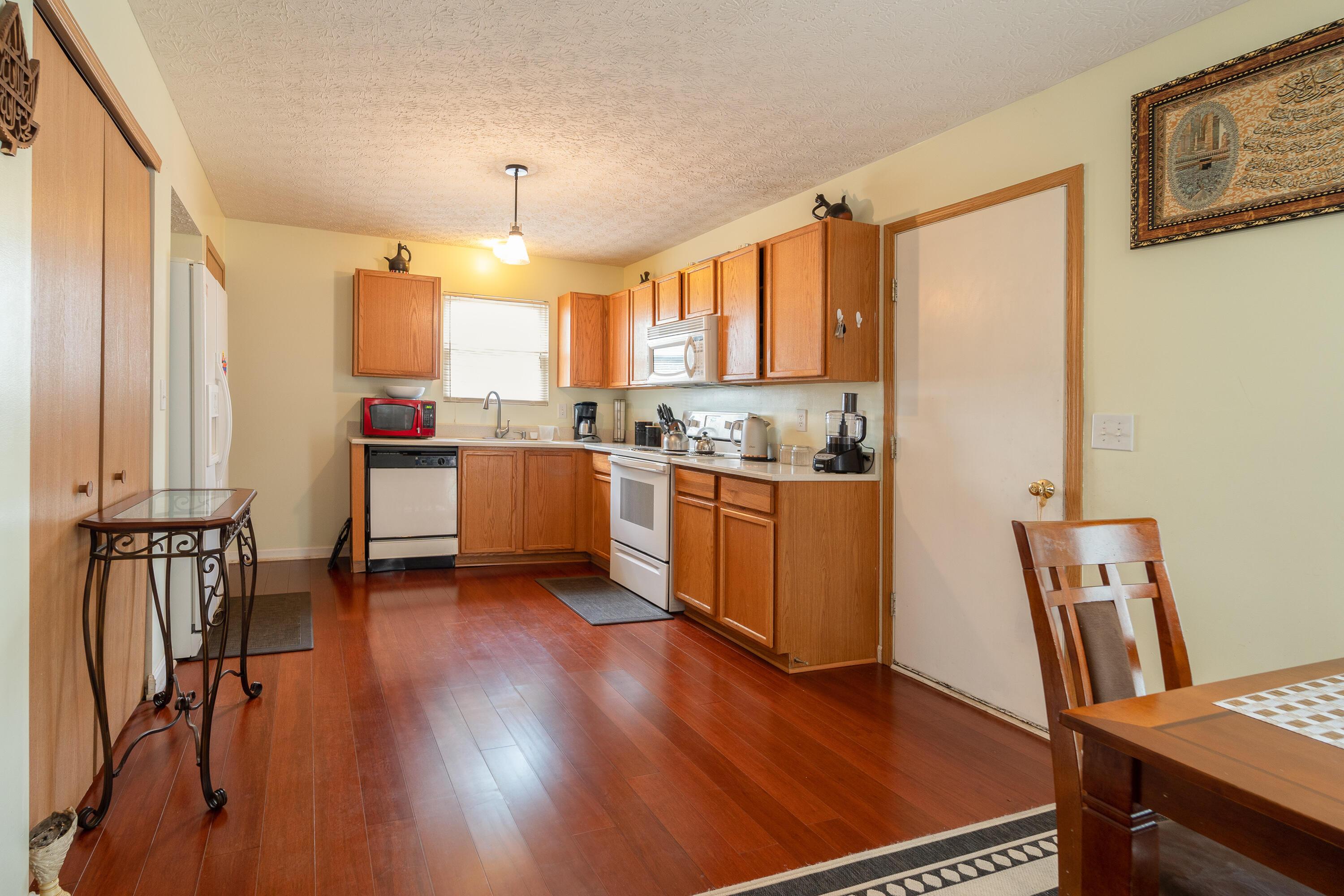 7763 Lantana Avenue, 165