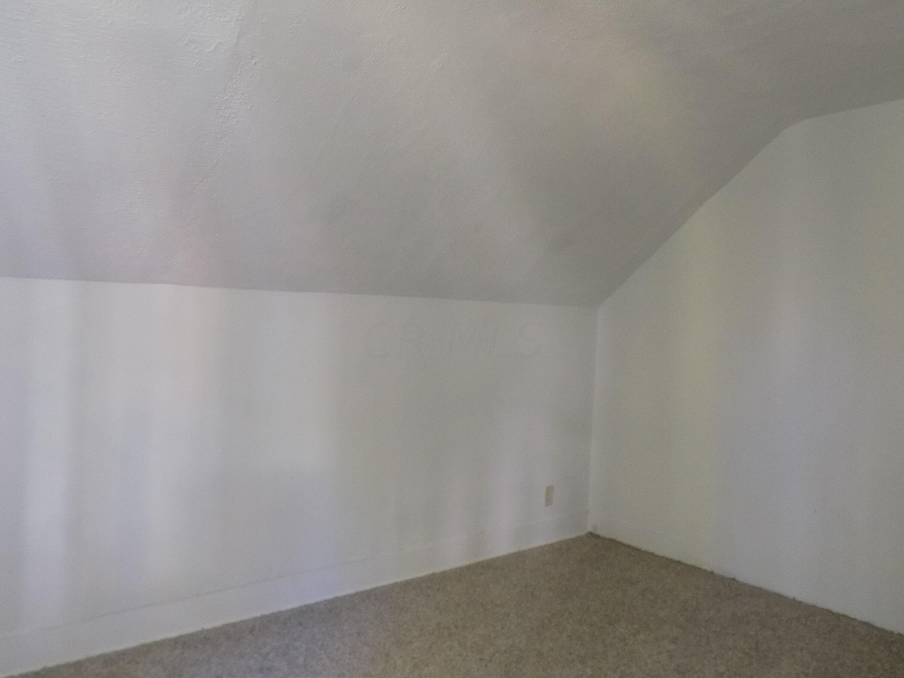 122 W Poplar Avenue