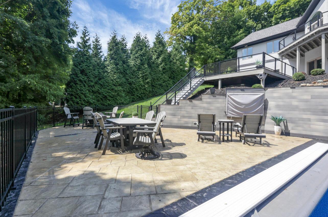 1499 Highpoint Drive