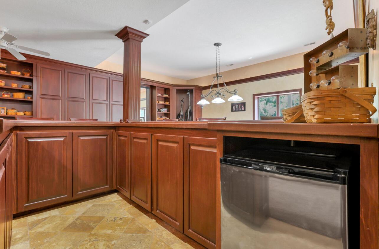 1499 Highpoint Drive