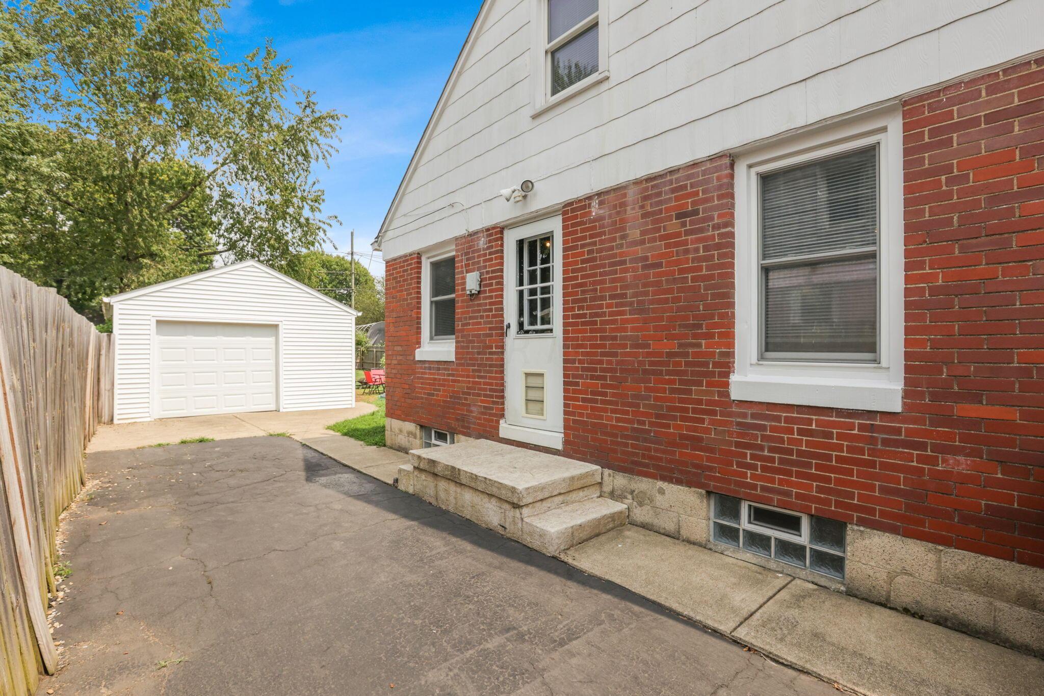 214 Pierson Boulevard