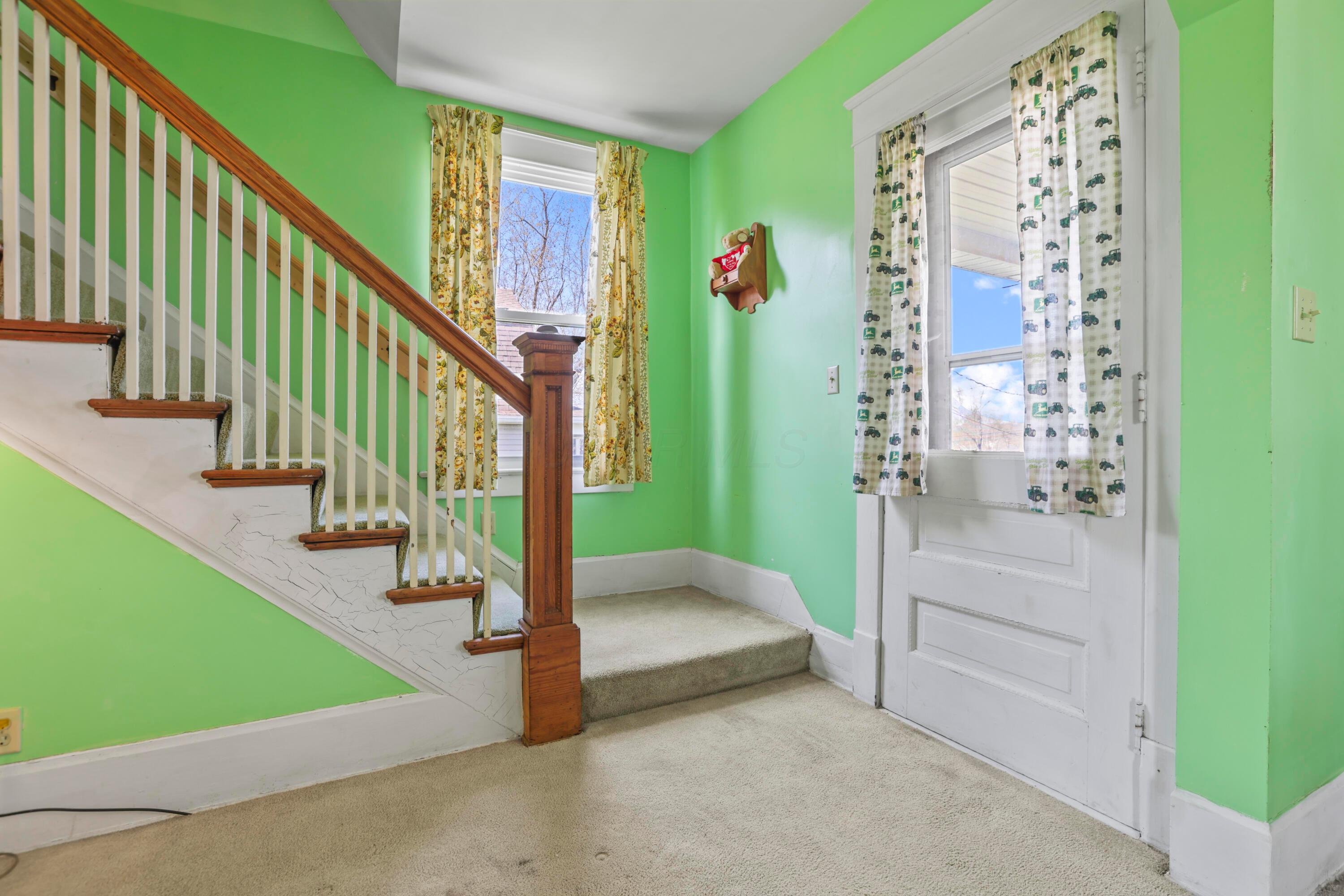 251 Zanesville Road