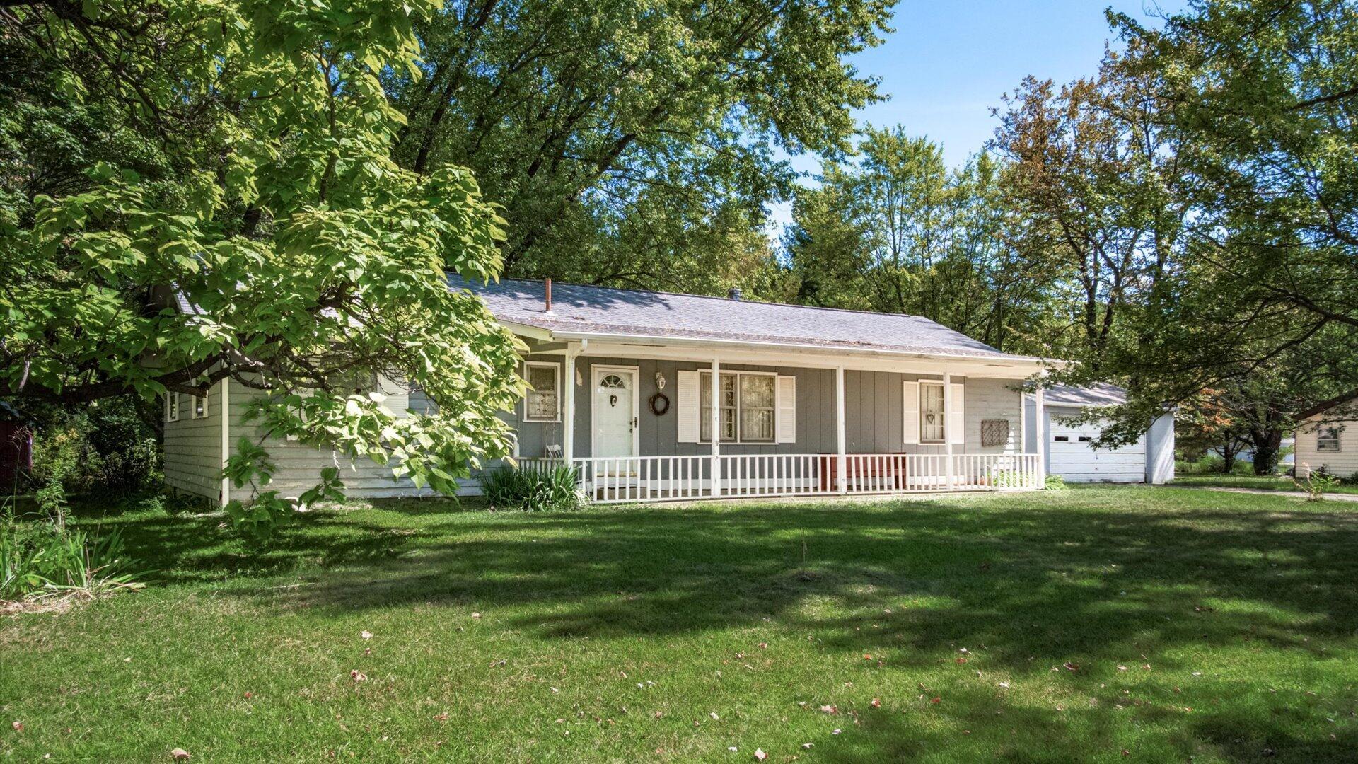 10475 Hazelton Etna Road SW