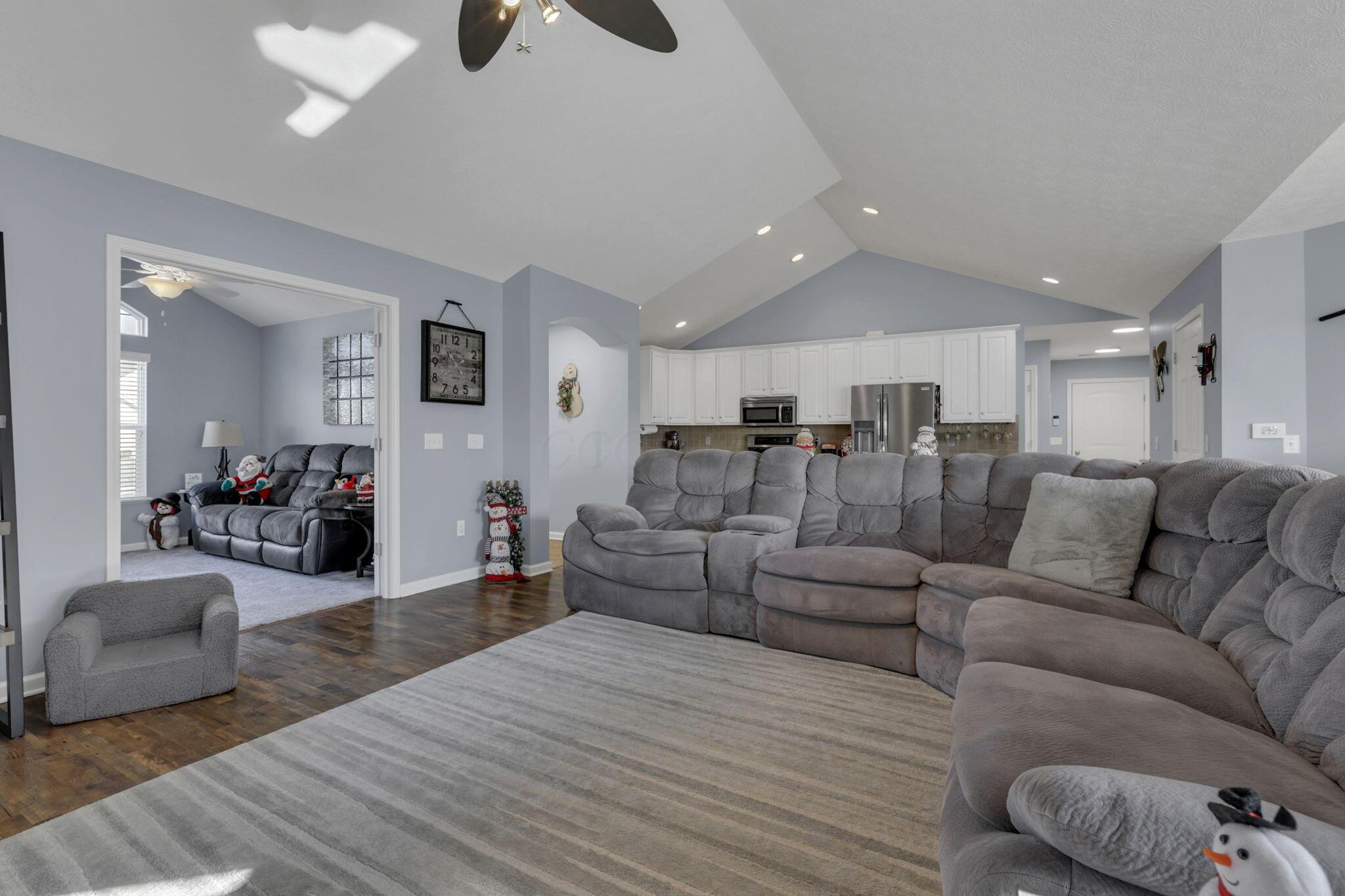 502 Providence Lane, 20