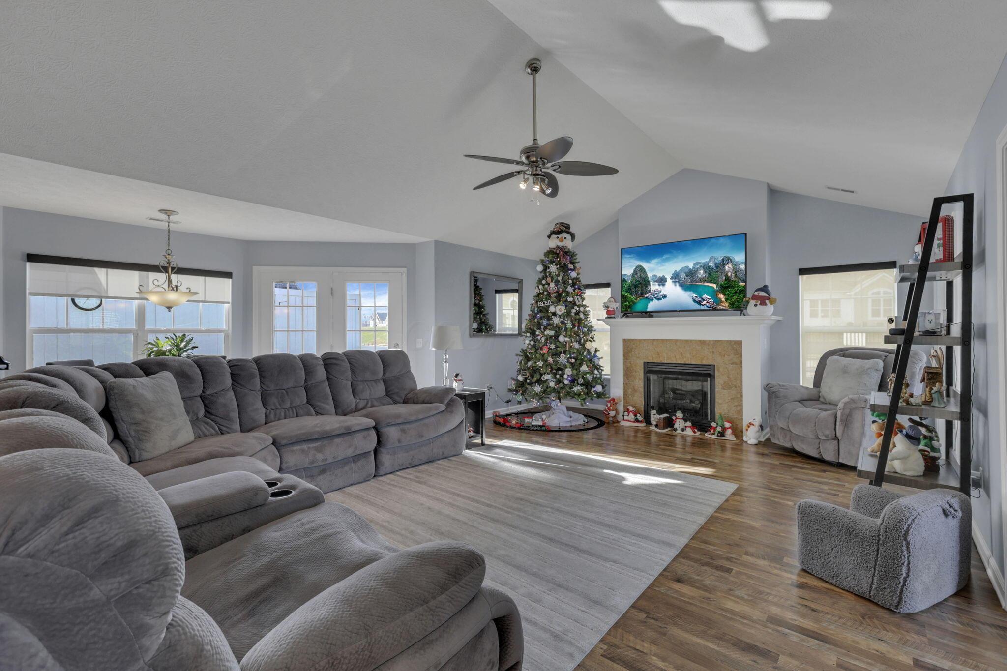 502 Providence Lane, 20