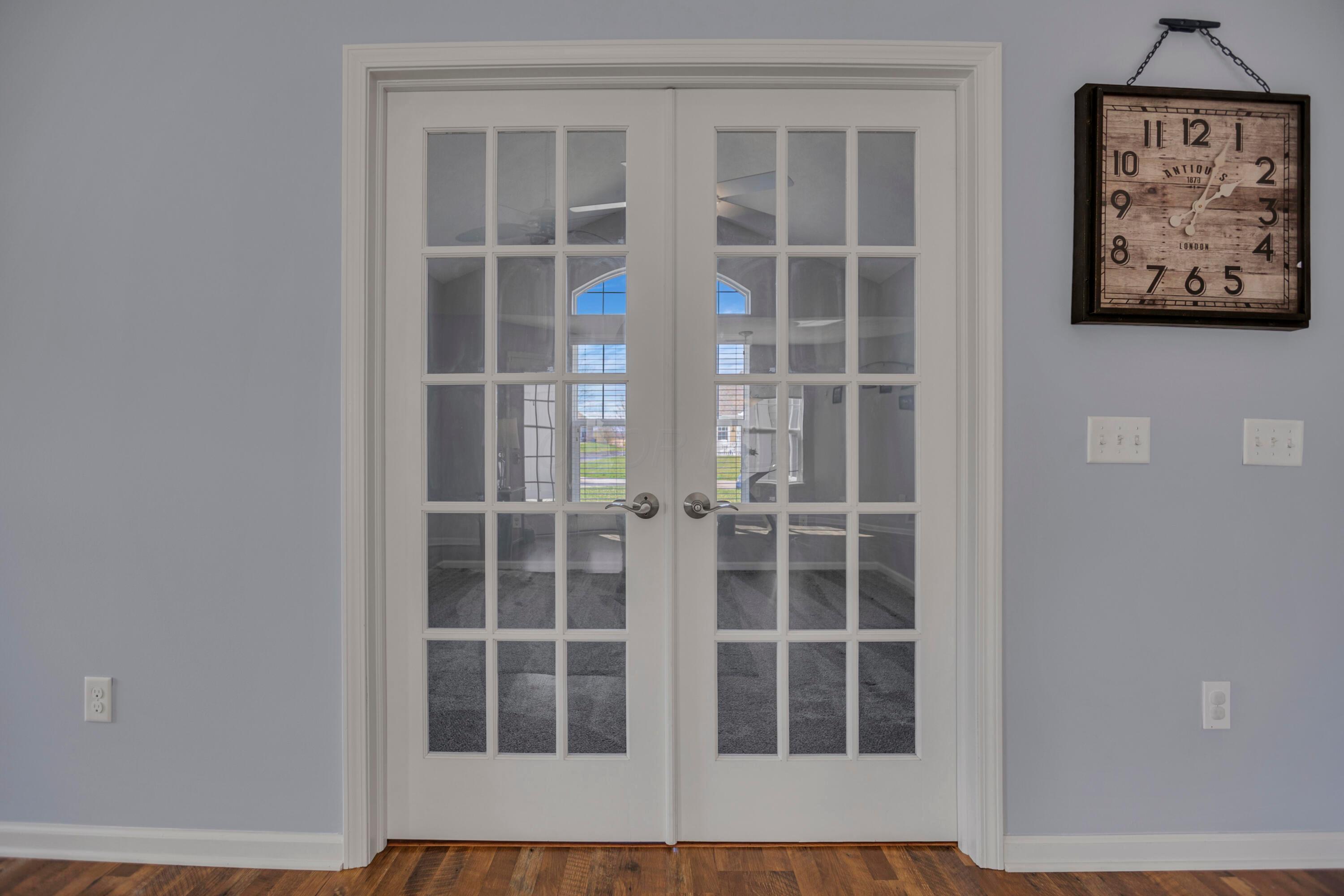 502 Providence Lane, 20