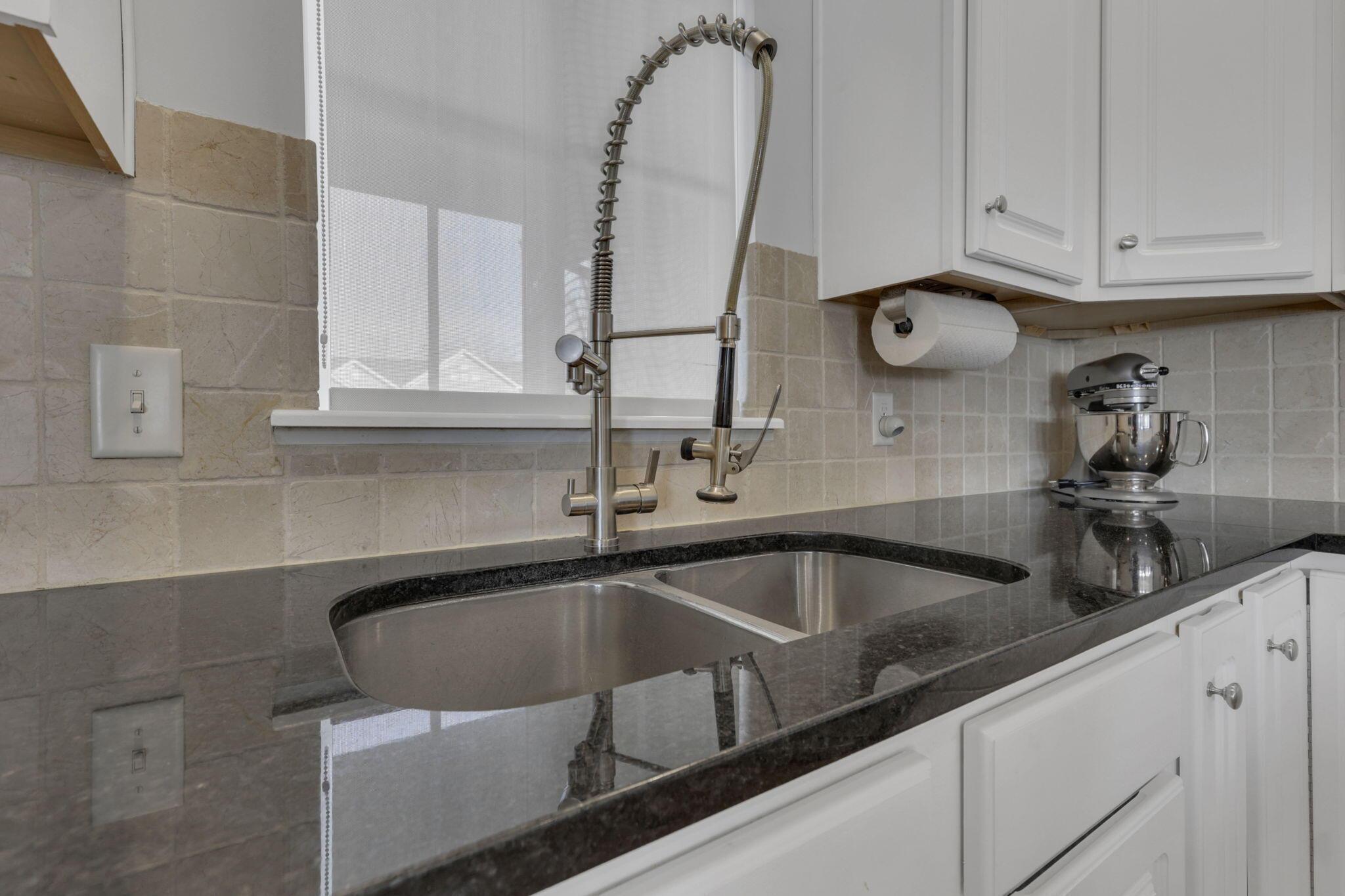 502 Providence Lane, 20