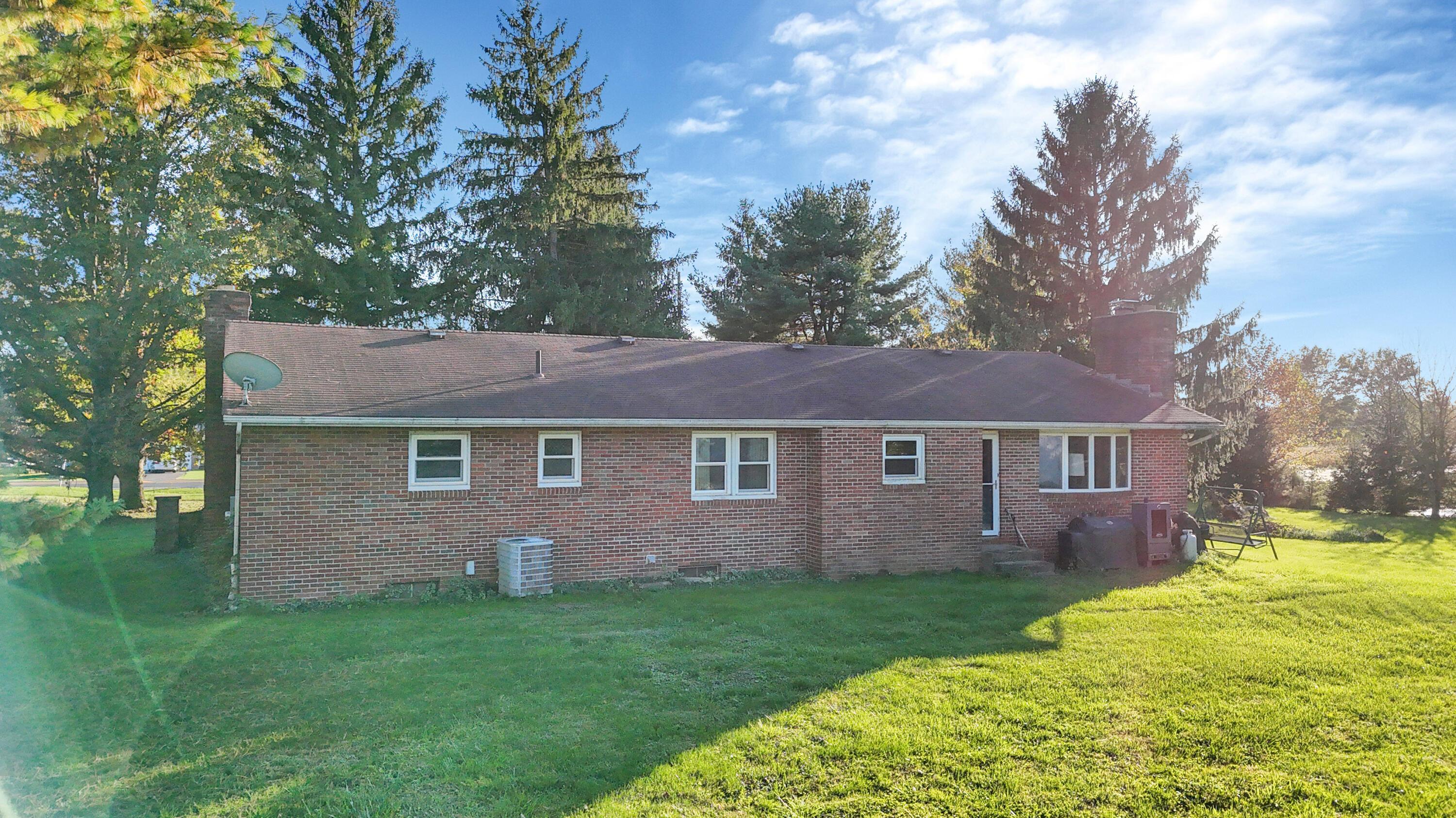 6890 Refugee Road