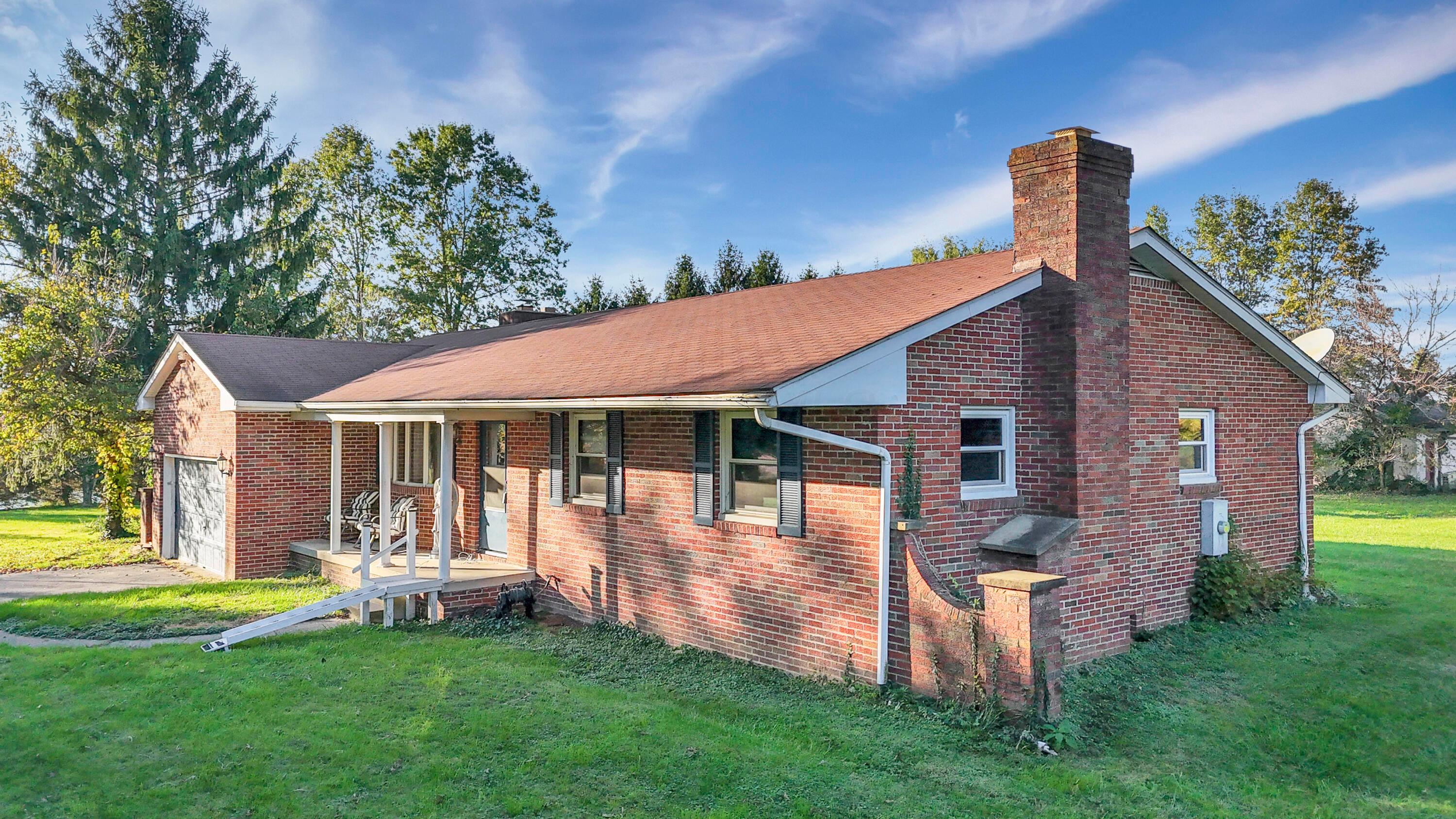 6890 Refugee Road