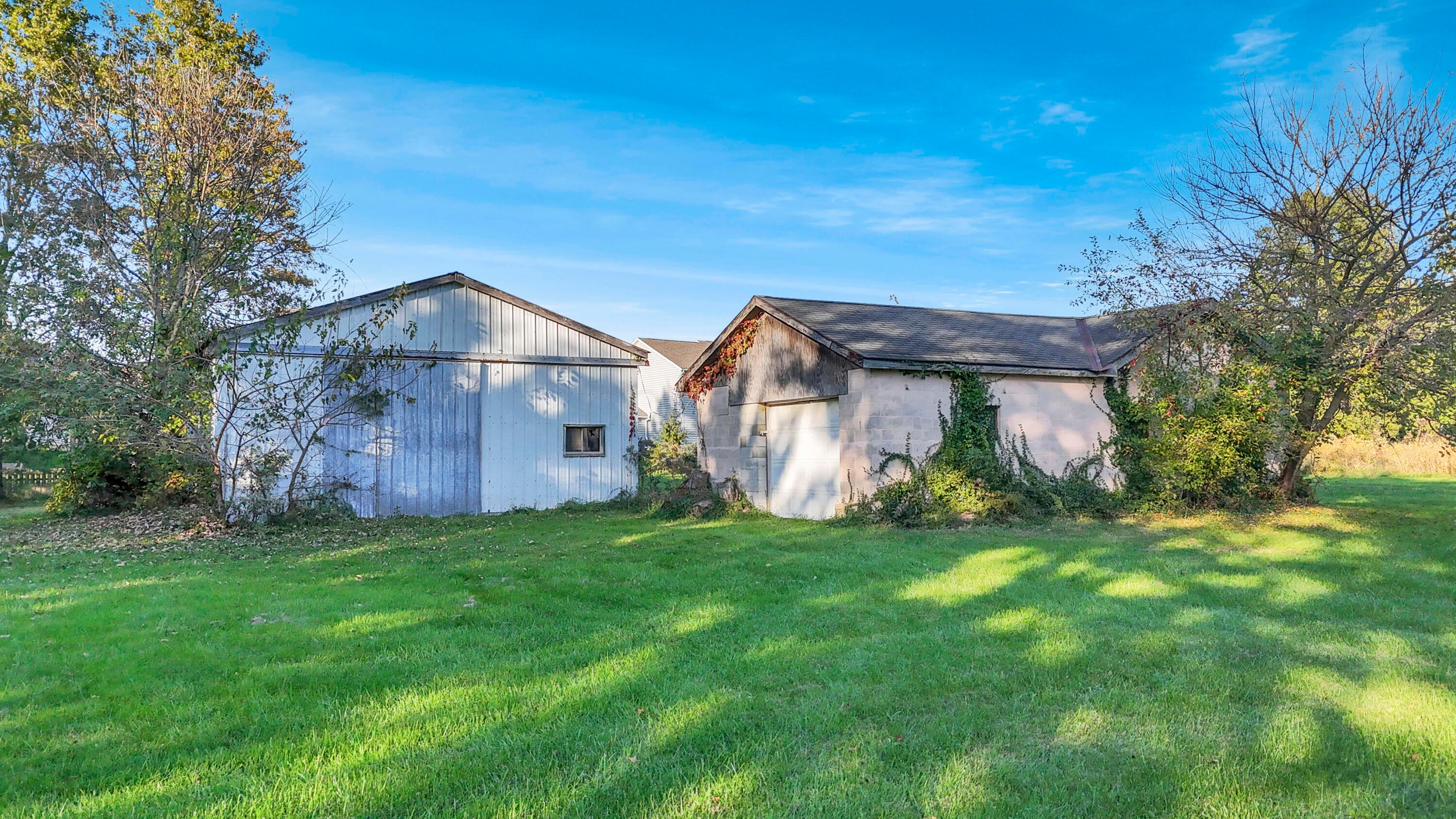 6890 Refugee Road