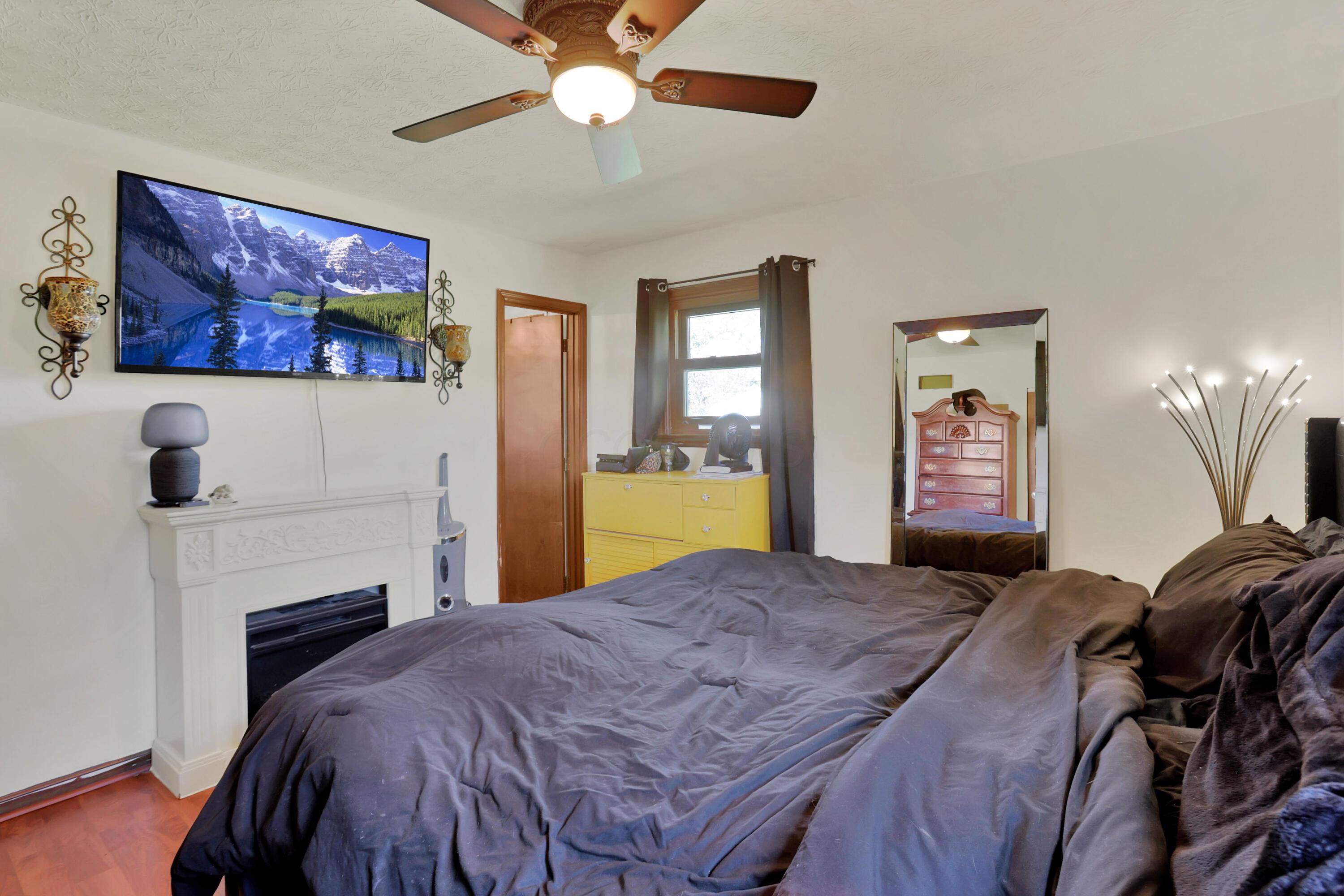 6890 Refugee Road