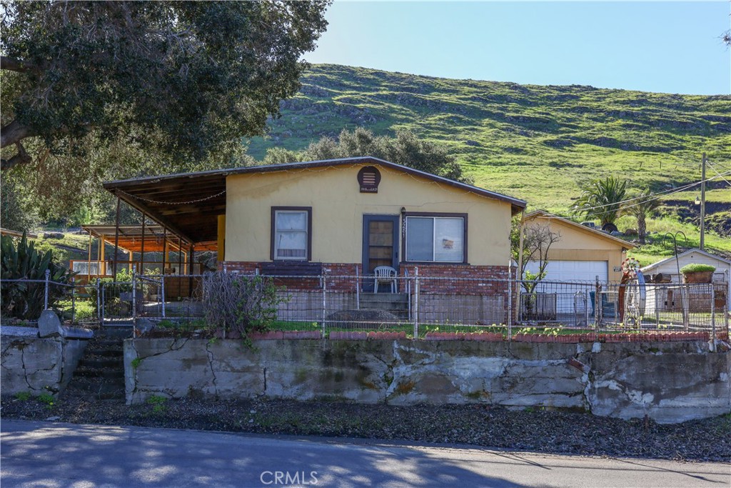 3281 Rockview