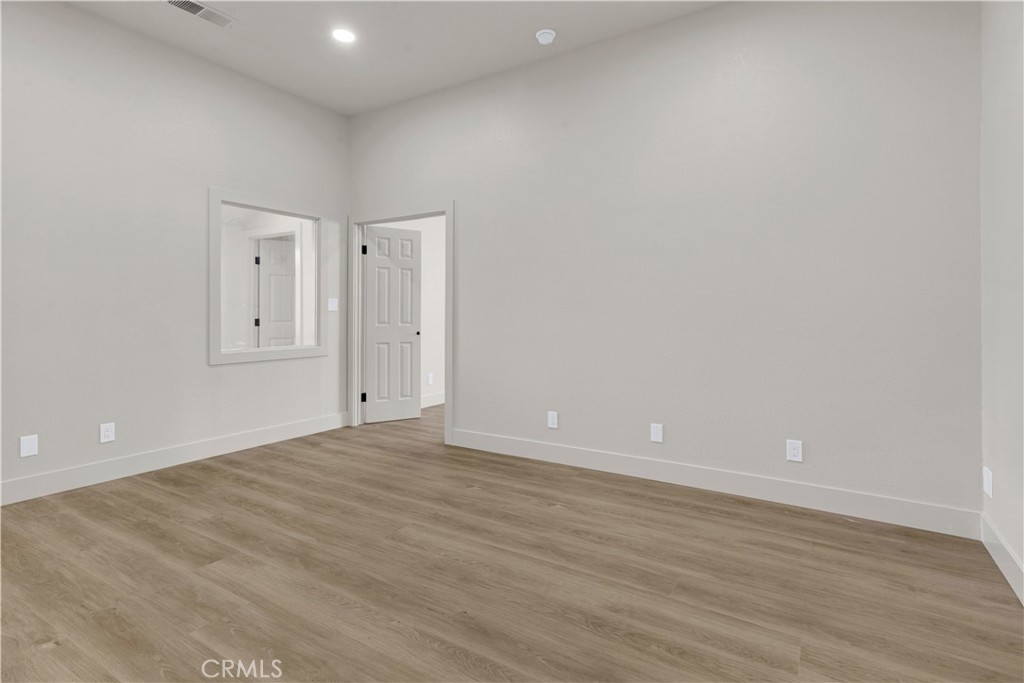 1427 Pine