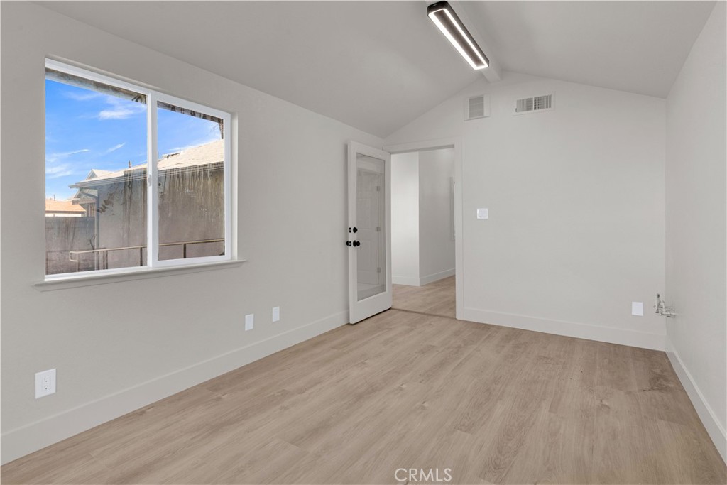 1427 Pine