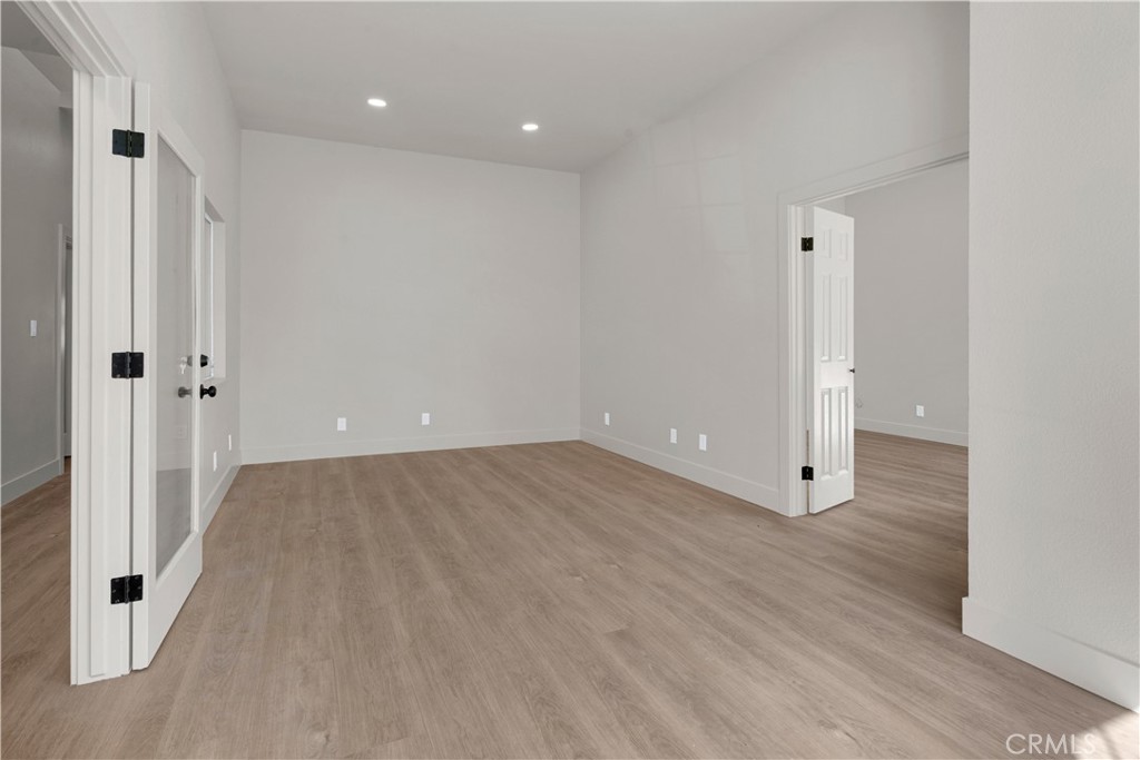 1427 Pine