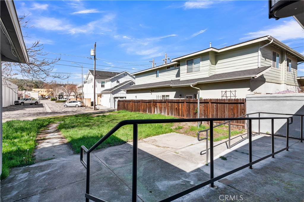 1427 Pine
