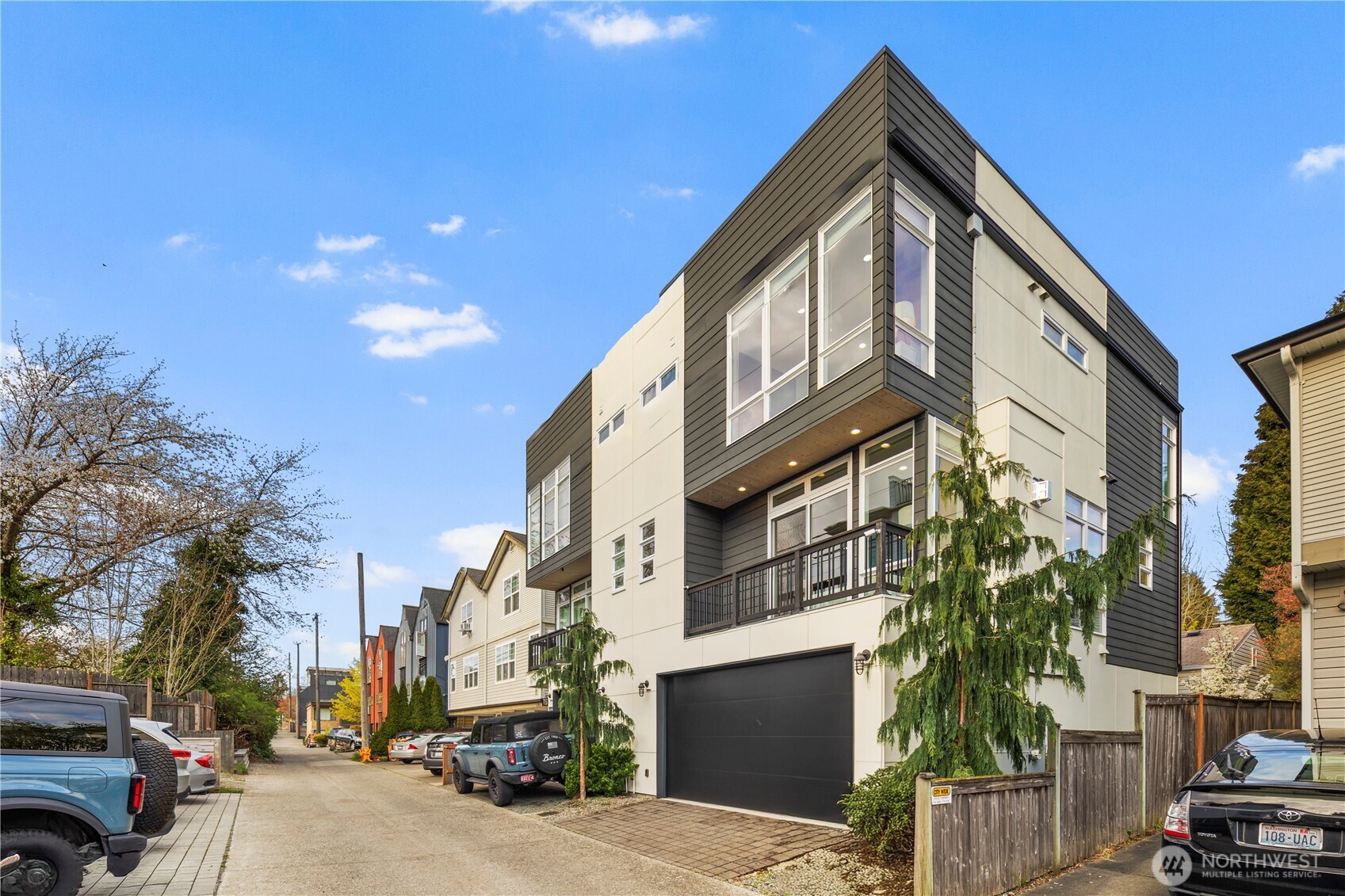 6019 Fauntleroy Way SW Unit: B