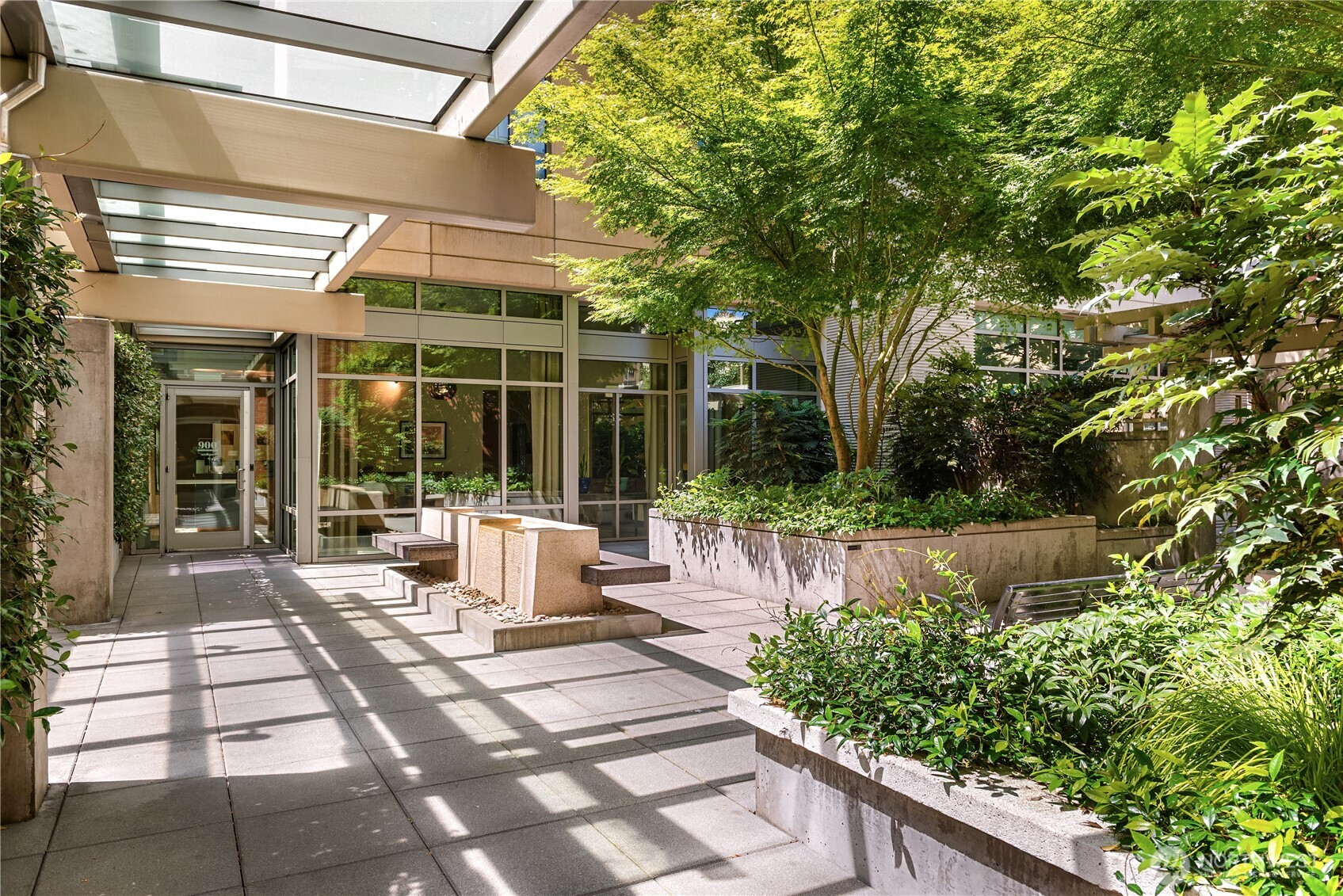 900 Lenora Street Unit: W901